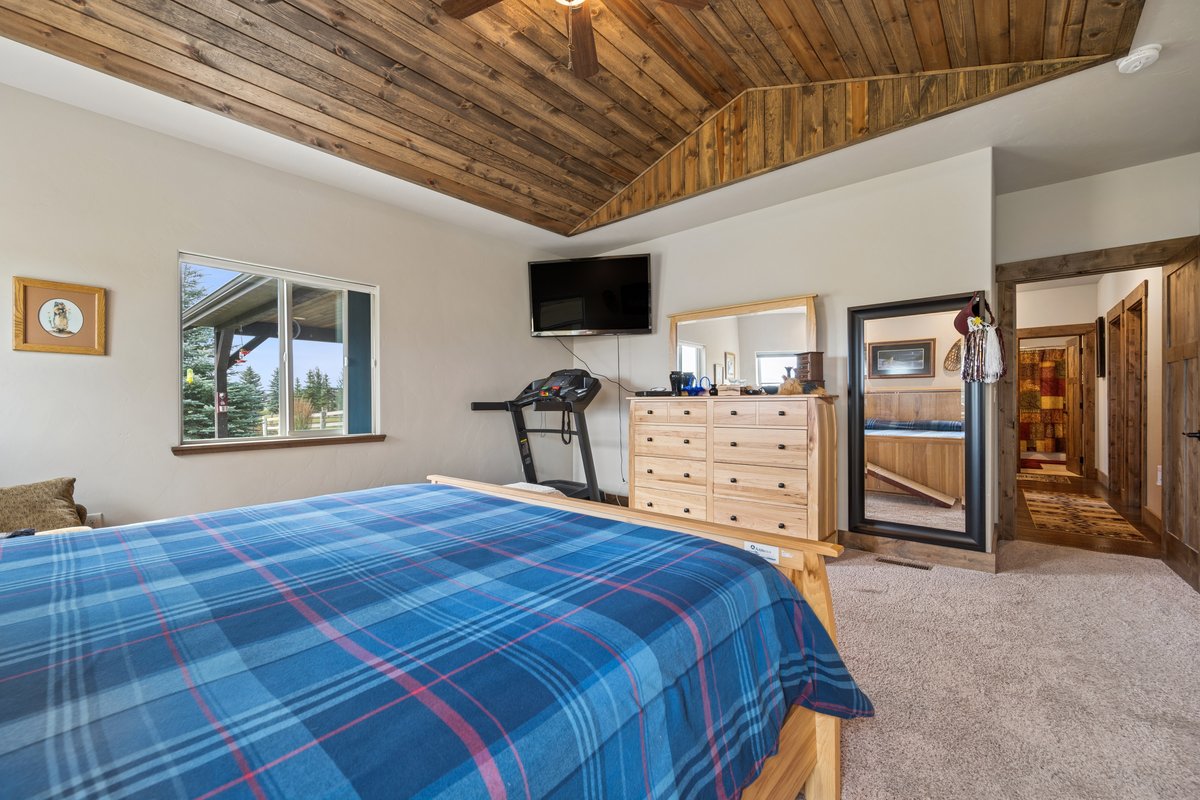 1620 Moon Bow Loop Property Photo 20