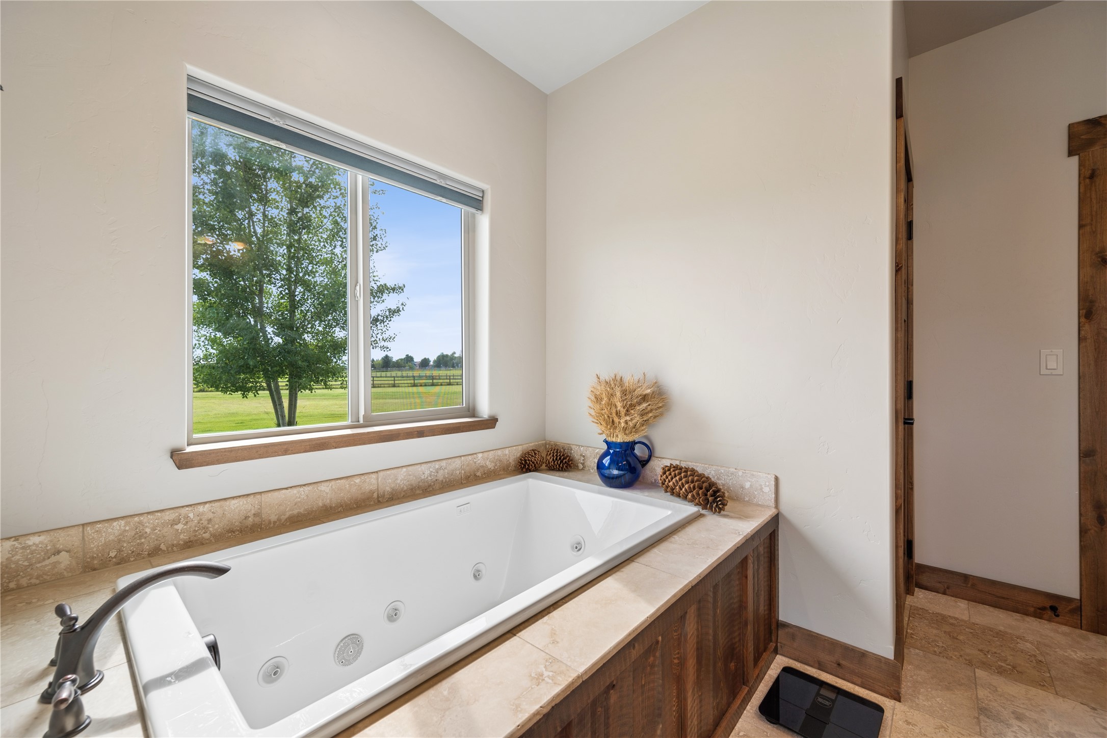 1620 Moon Bow Loop Property Photo 24
