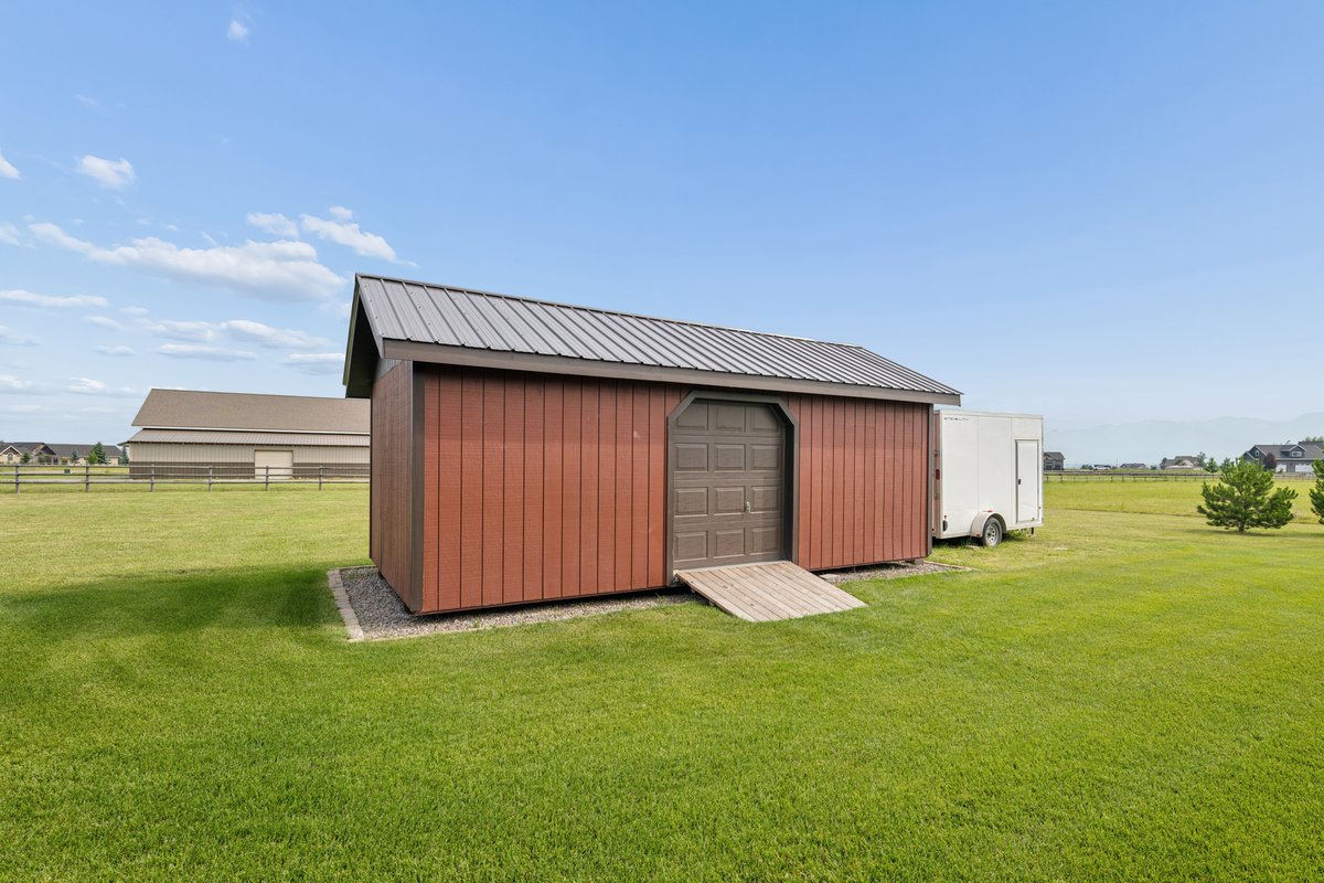 1620 Moon Bow Loop Property Photo 37