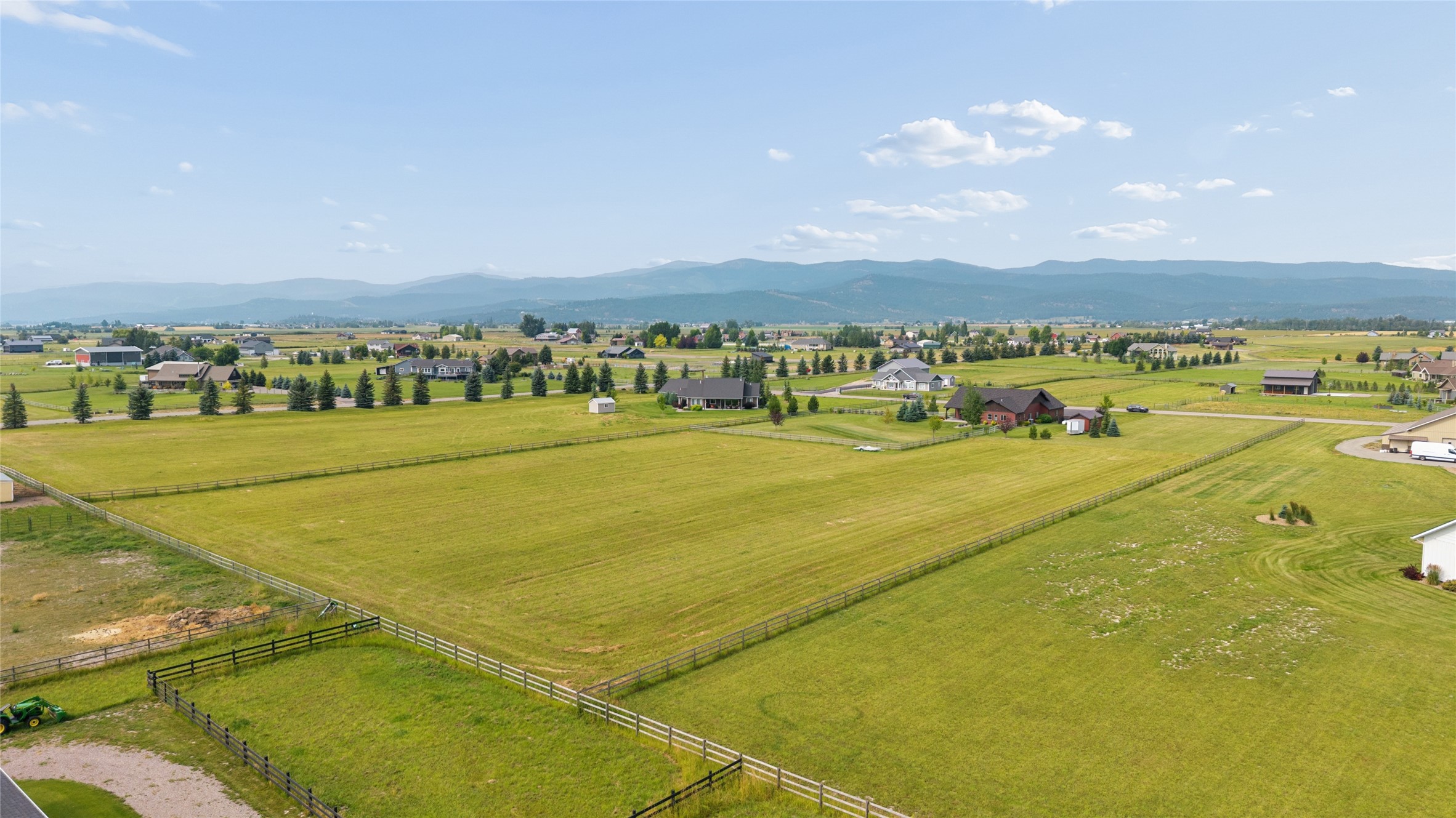1620 Moon Bow Loop Property Photo 42