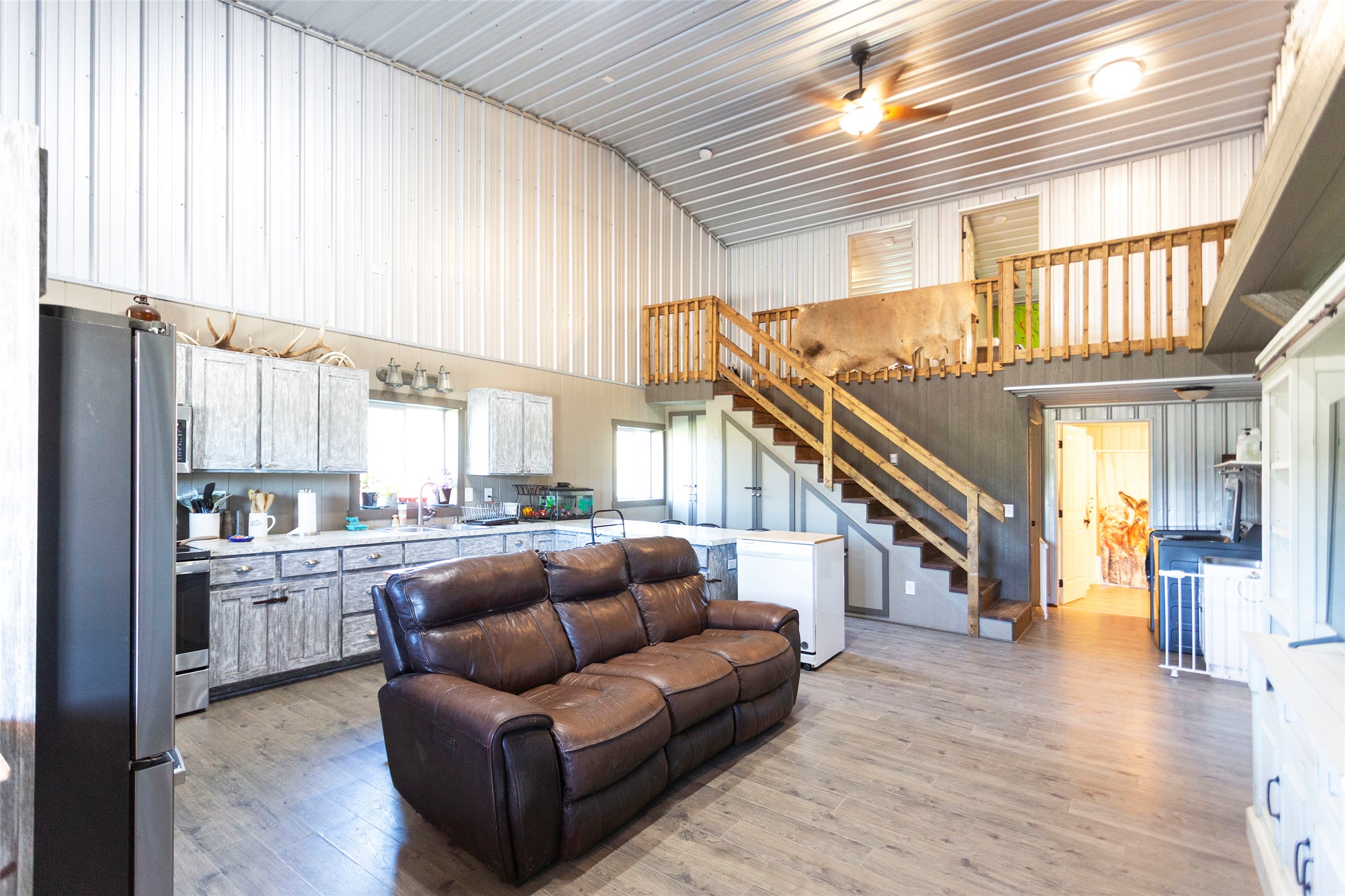 1073 N Burnt Fork Road Property Photo 4