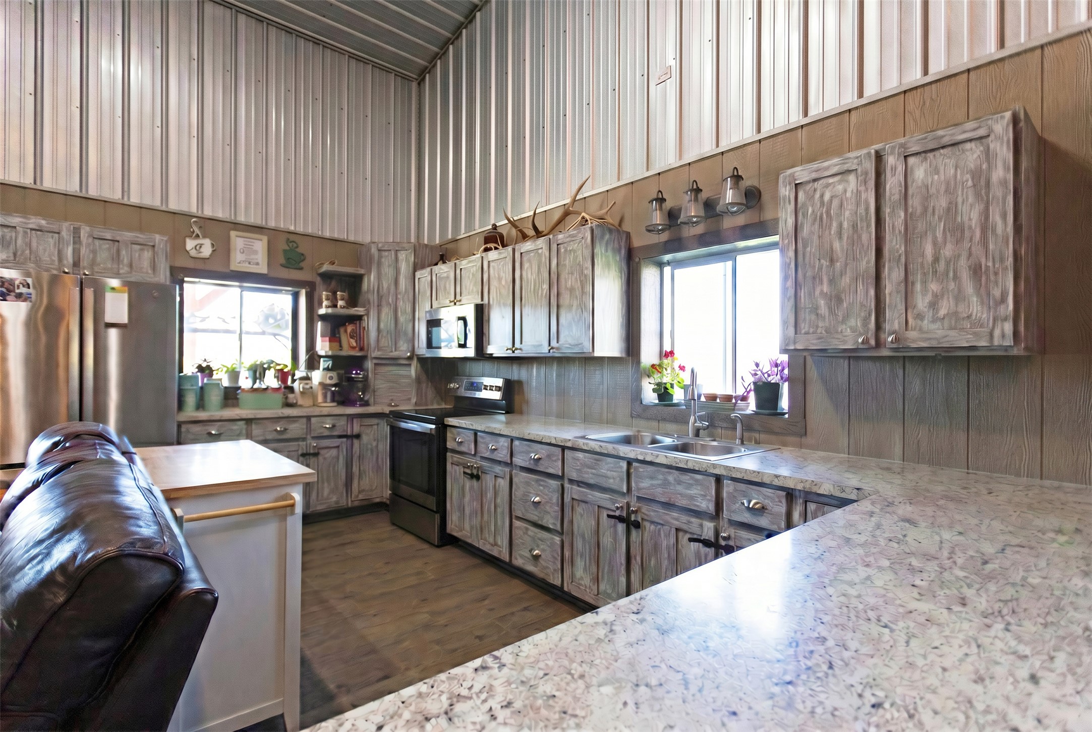 1073 N Burnt Fork Road Property Photo 6