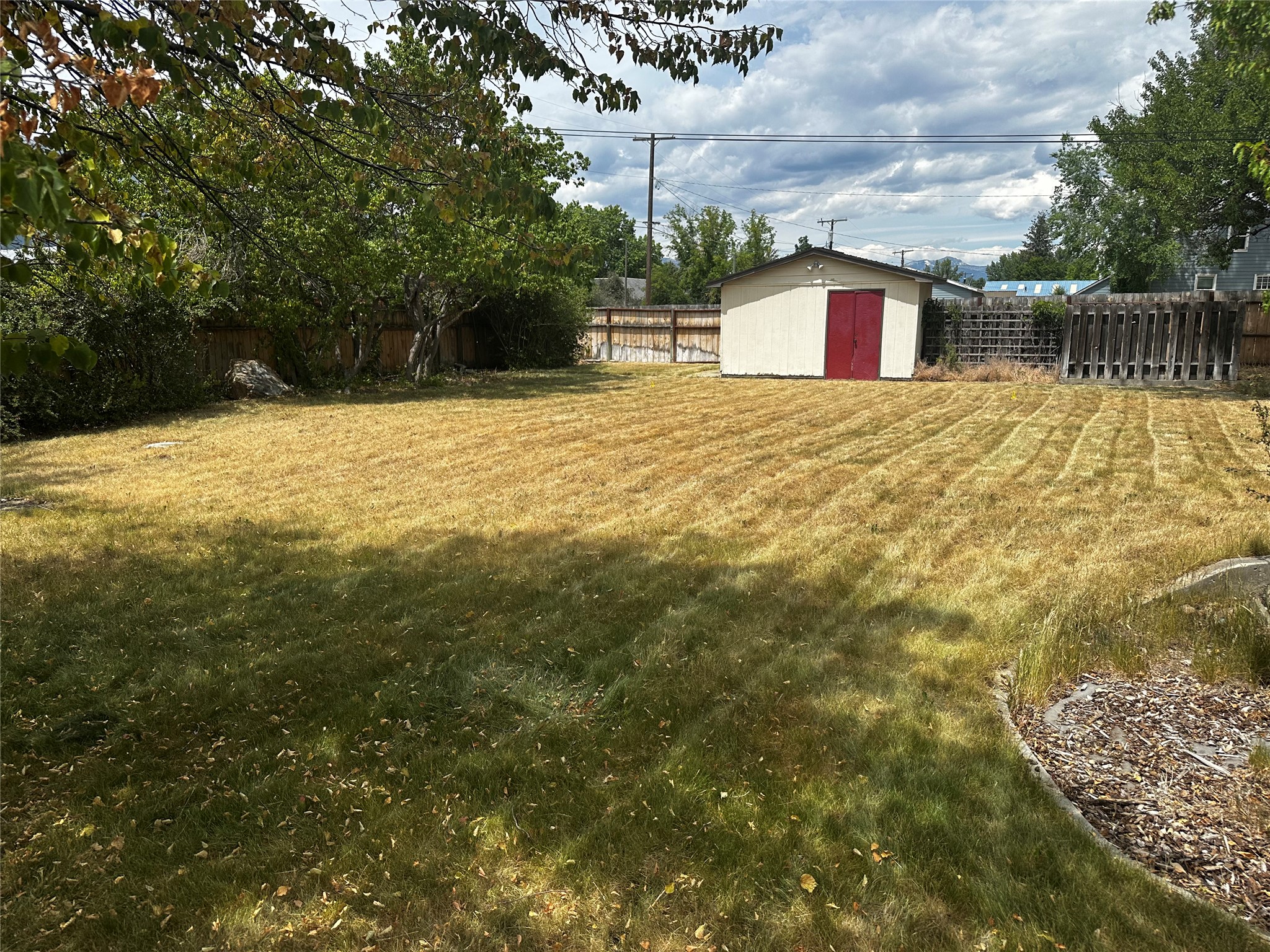 607 Saranac Avenue Property Photo 4