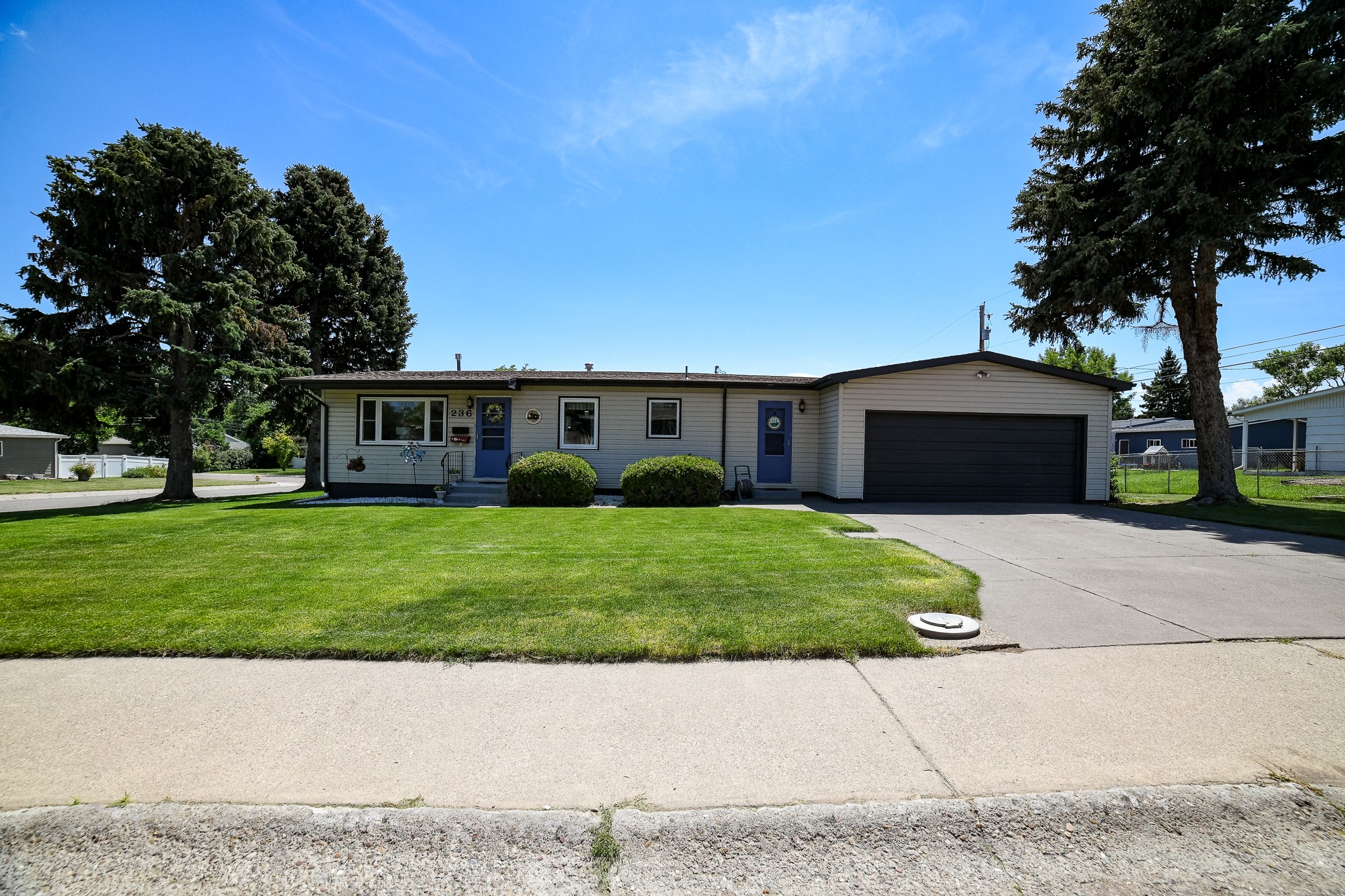236 Riverview Boulevard Property Photo 2