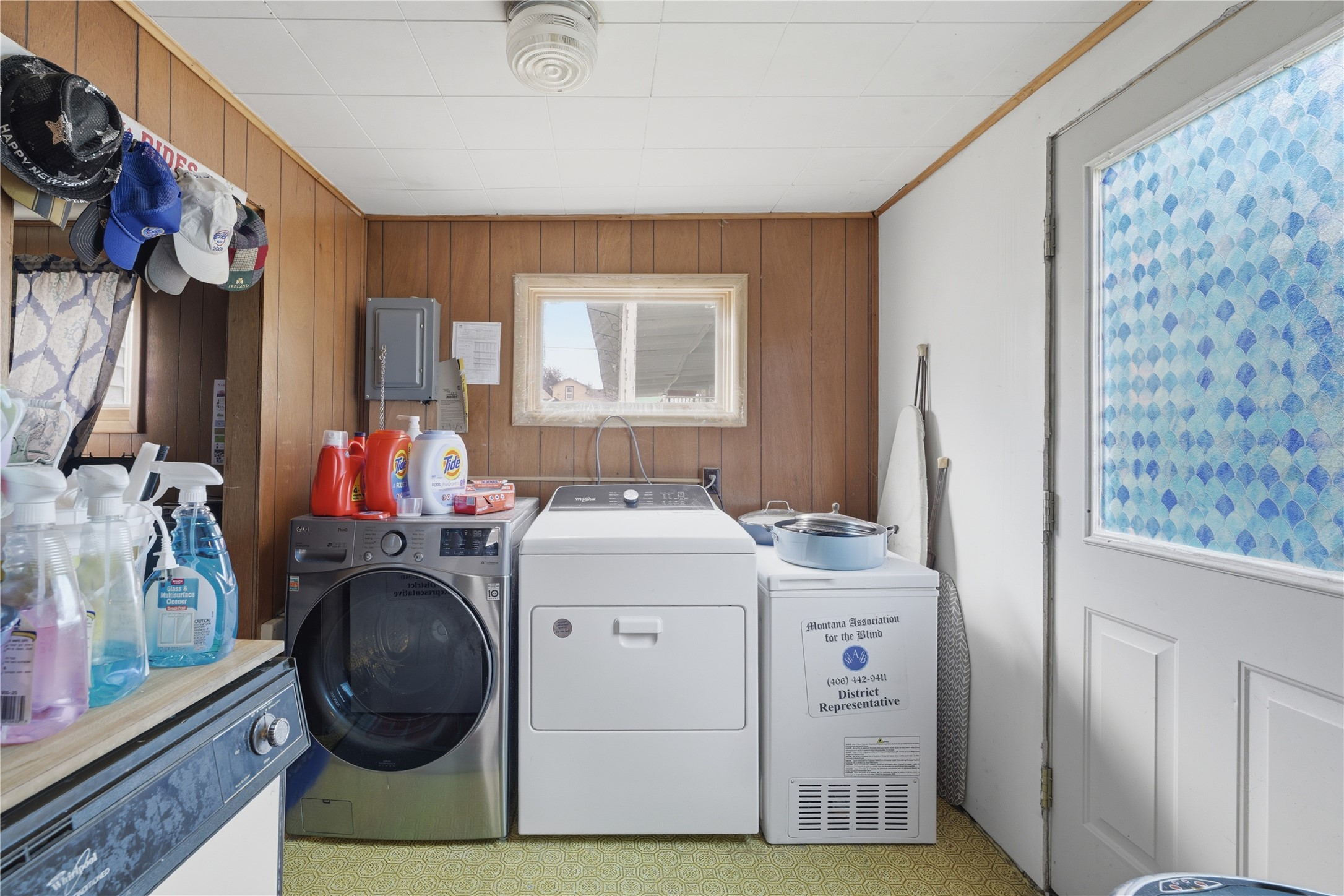 608/610 Ash Street Property Photo 11