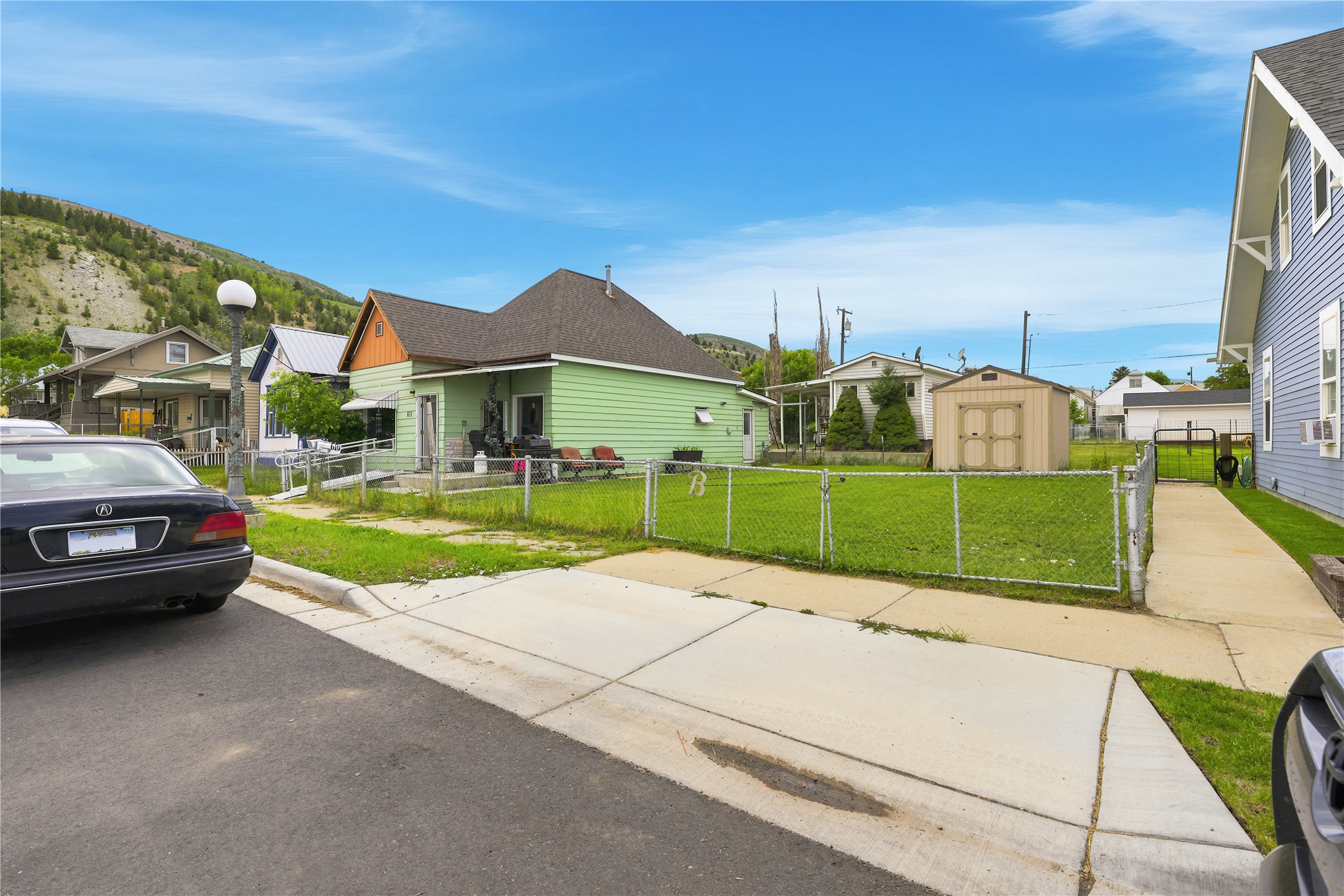 608/610 Ash Street Property Photo 16