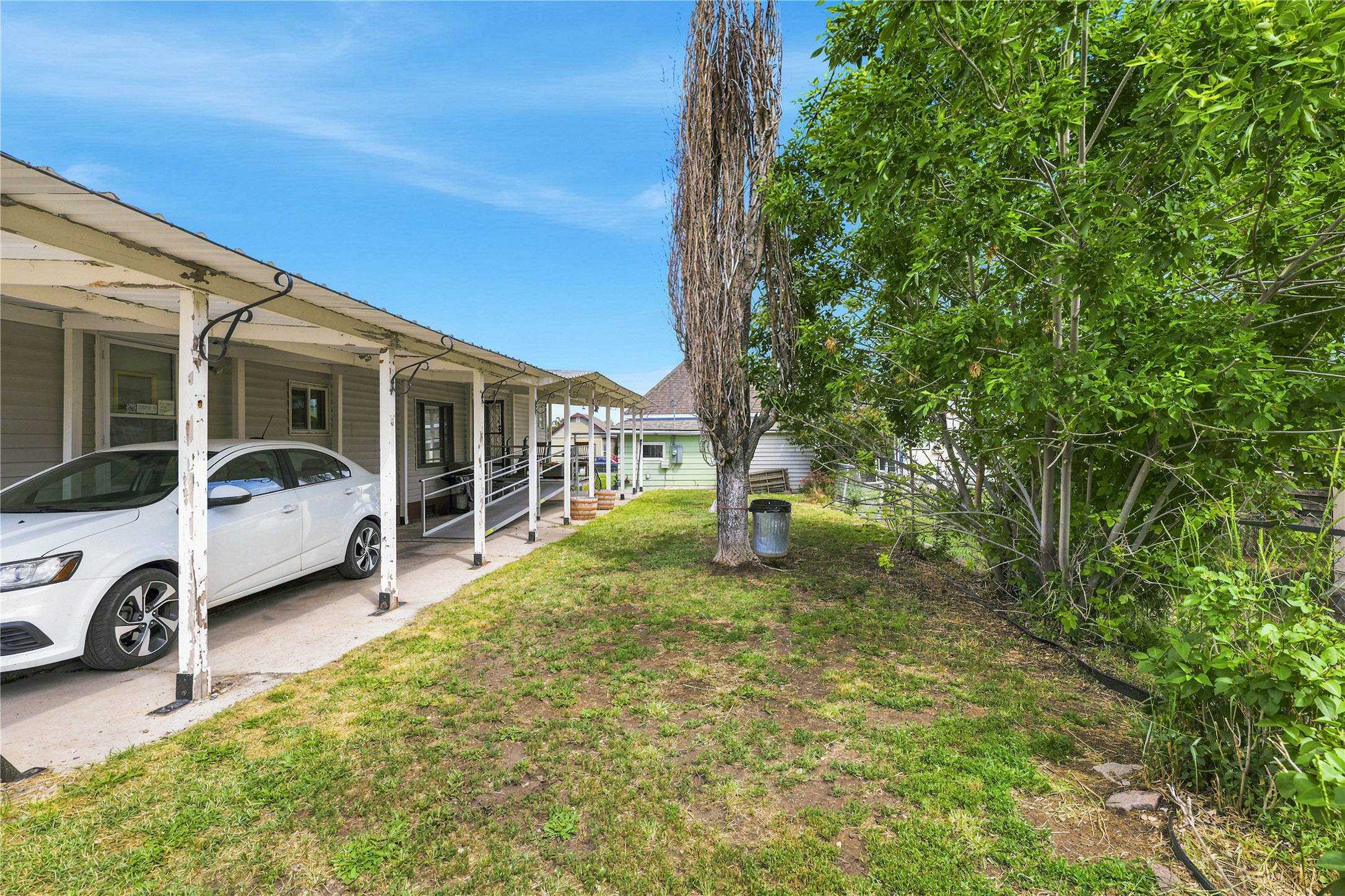 608/610 Ash Street Property Photo 19