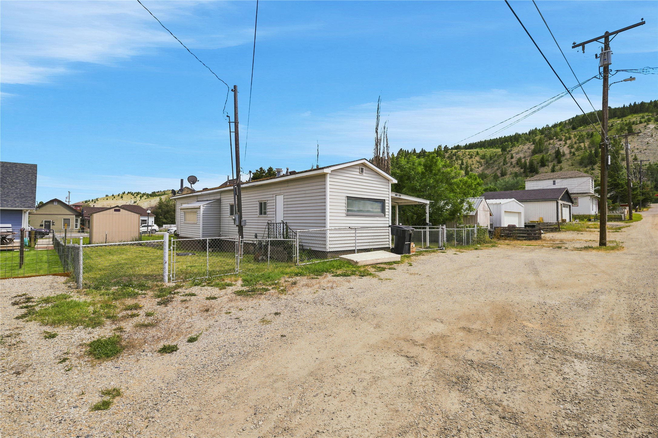 608/610 Ash Street Property Photo 20