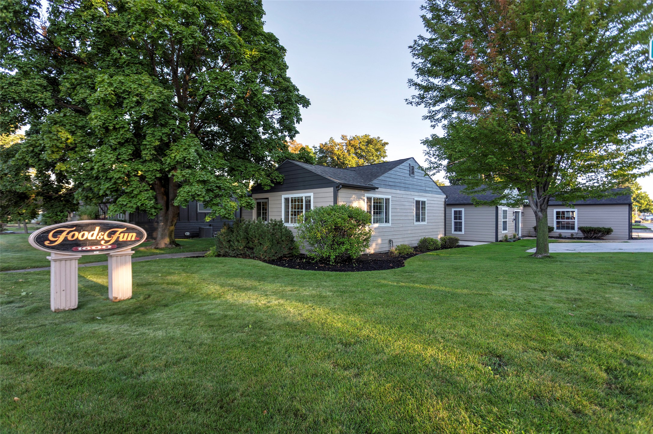 1600 South Avenue W Property Photo 52