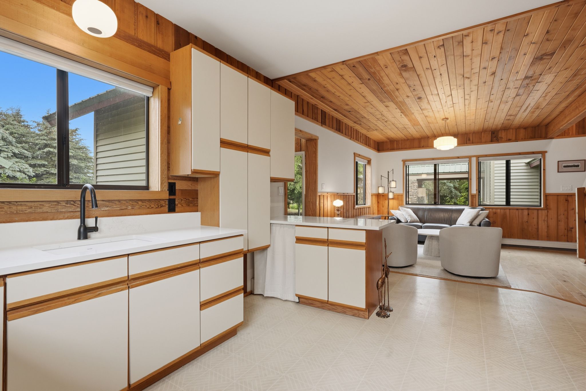217 Lower Rainbow Road Property Photo 42