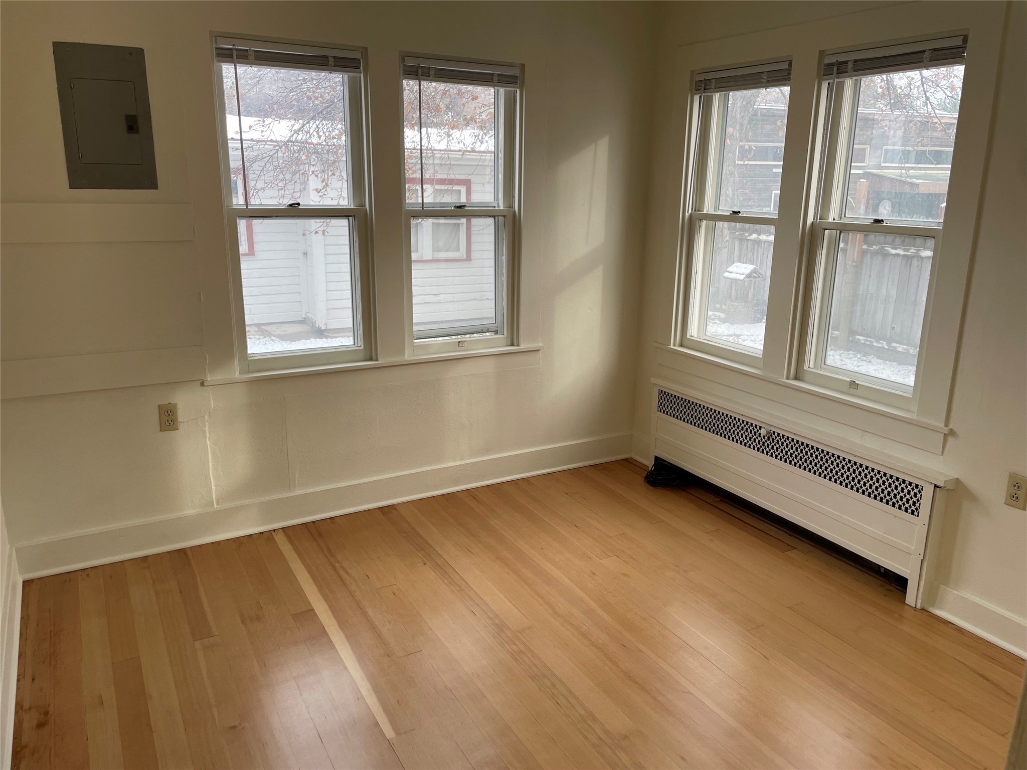 412 E Spruce Street Property Photo 9
