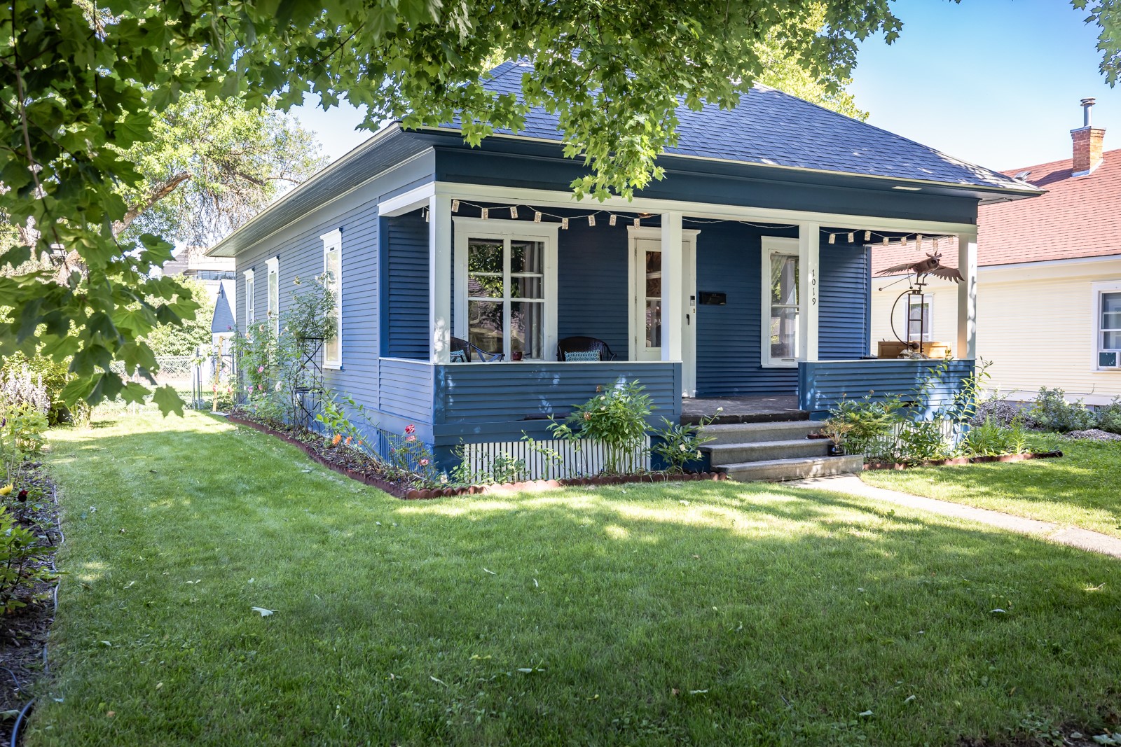 1019 2nd Avenue W Property Photo 2