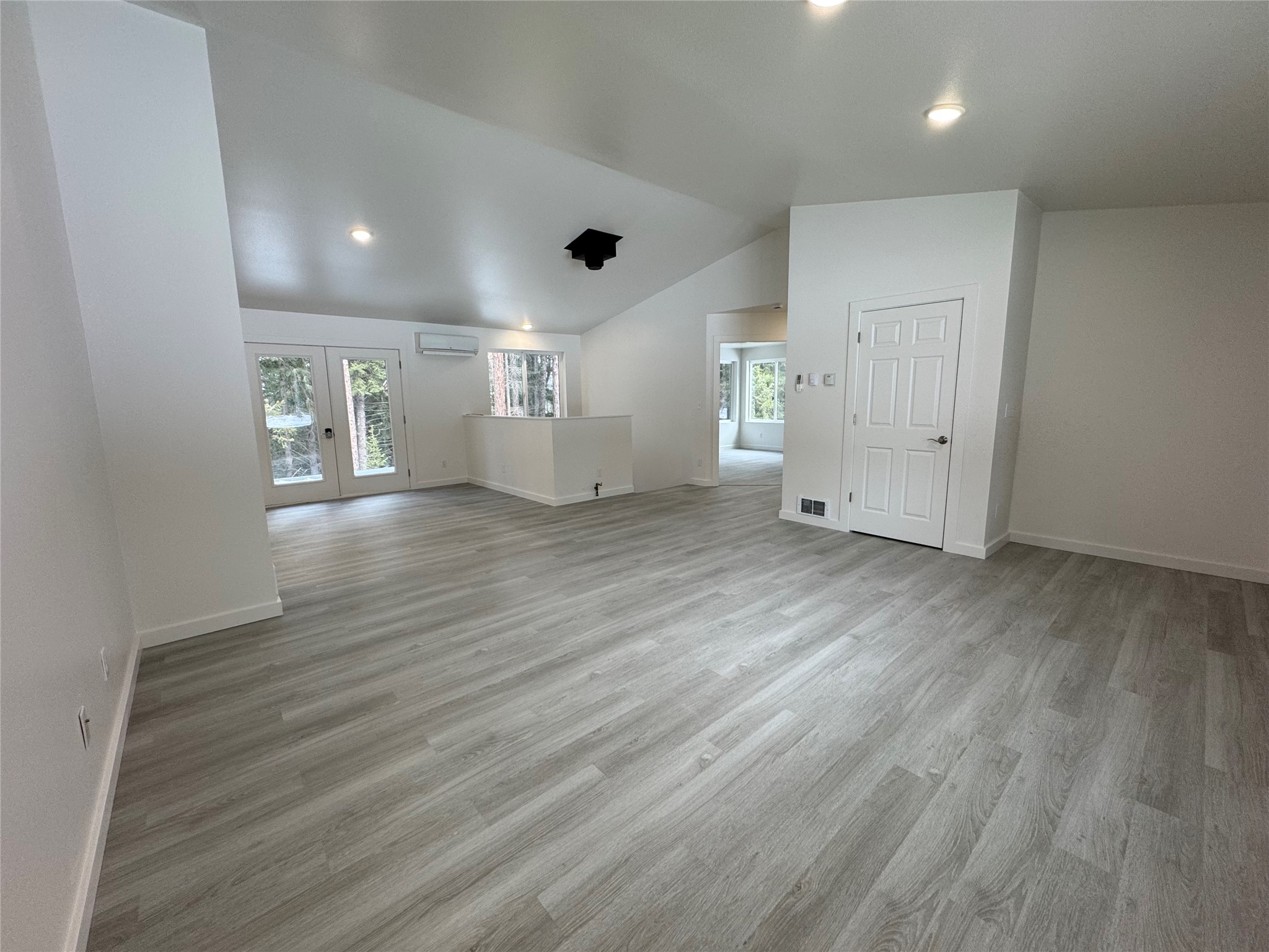 77 Horizon Drive Property Photo 14
