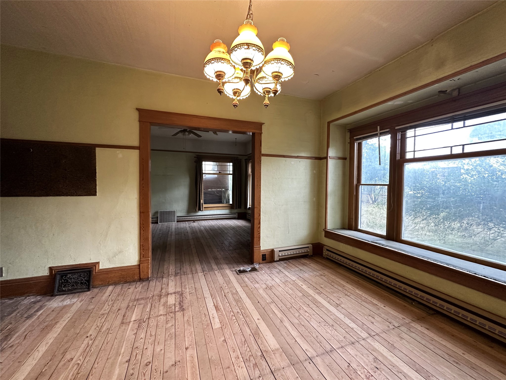 509 1st Avenue E Property Photo 11