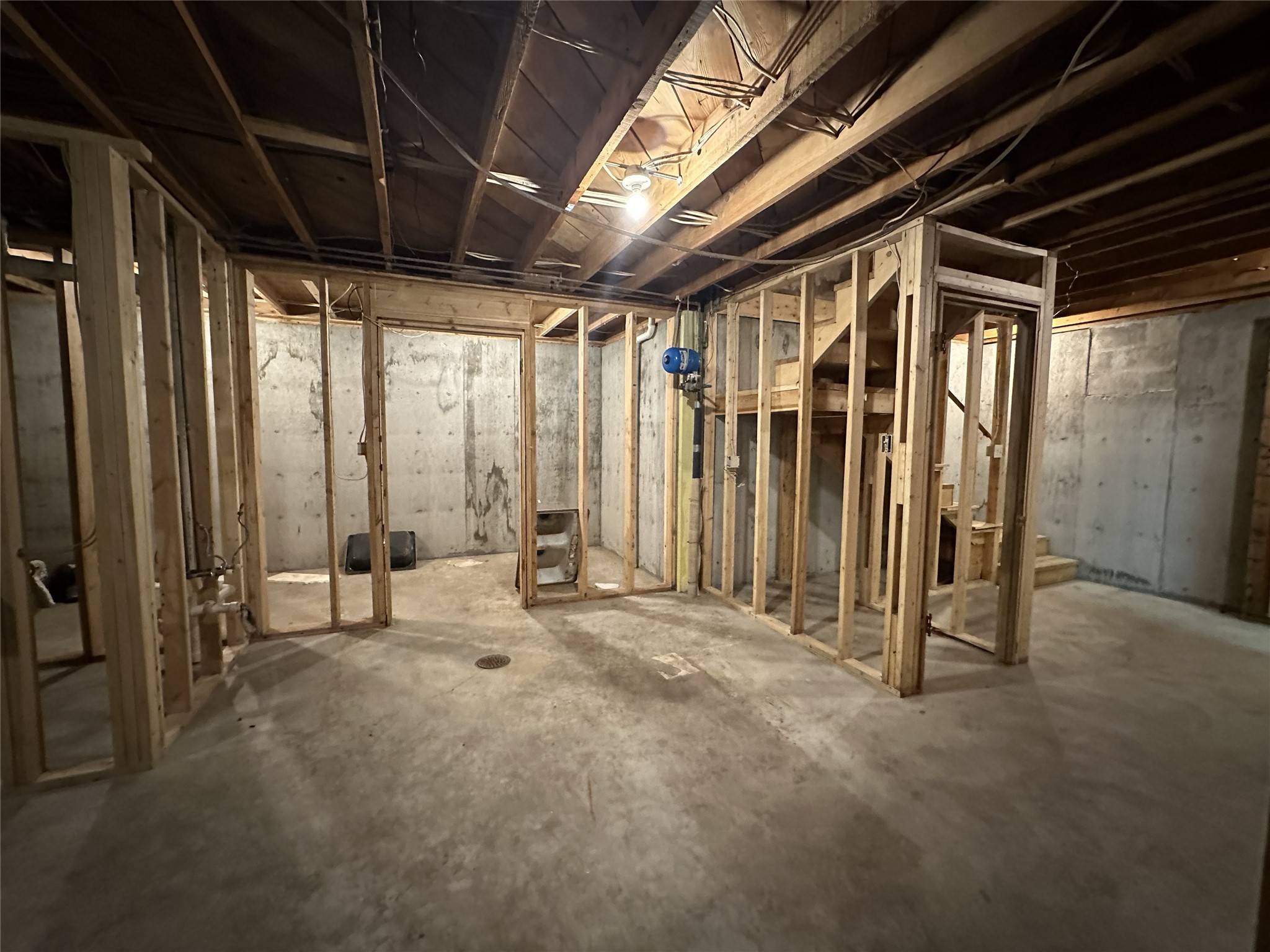509 1st Avenue E Property Photo 38