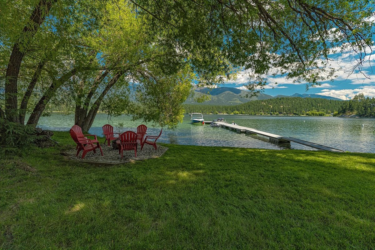 600 Glen Lake Drive Property Photo 3