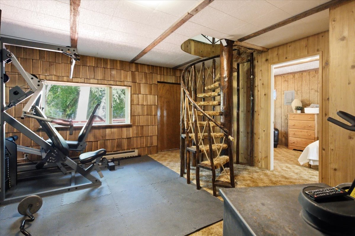 600 Glen Lake Drive Property Photo 5