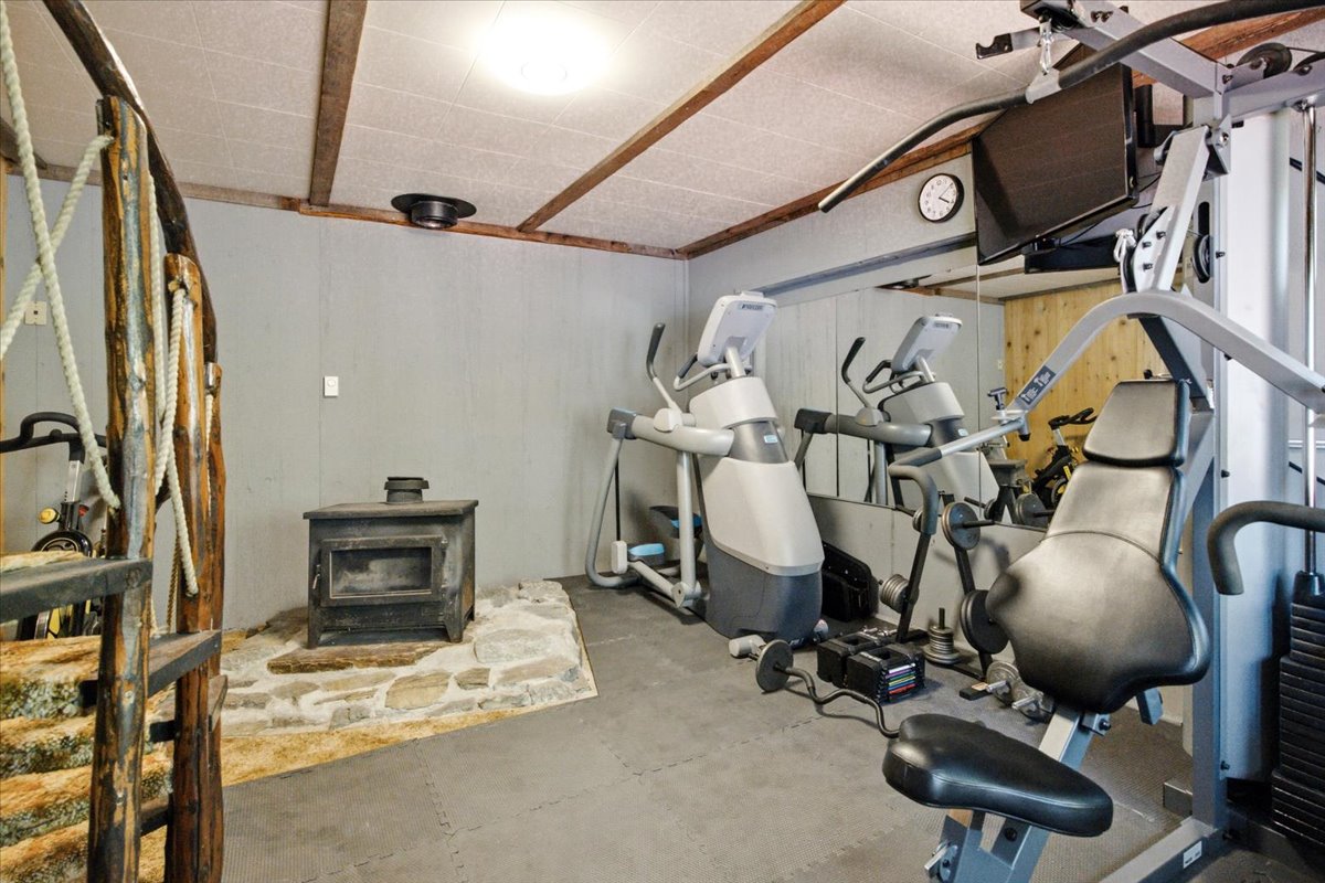 600 Glen Lake Drive Property Photo 32