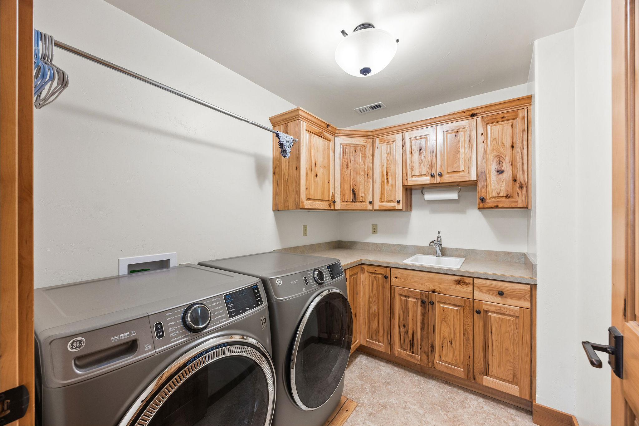 117 Southlake Crest Property Photo 44