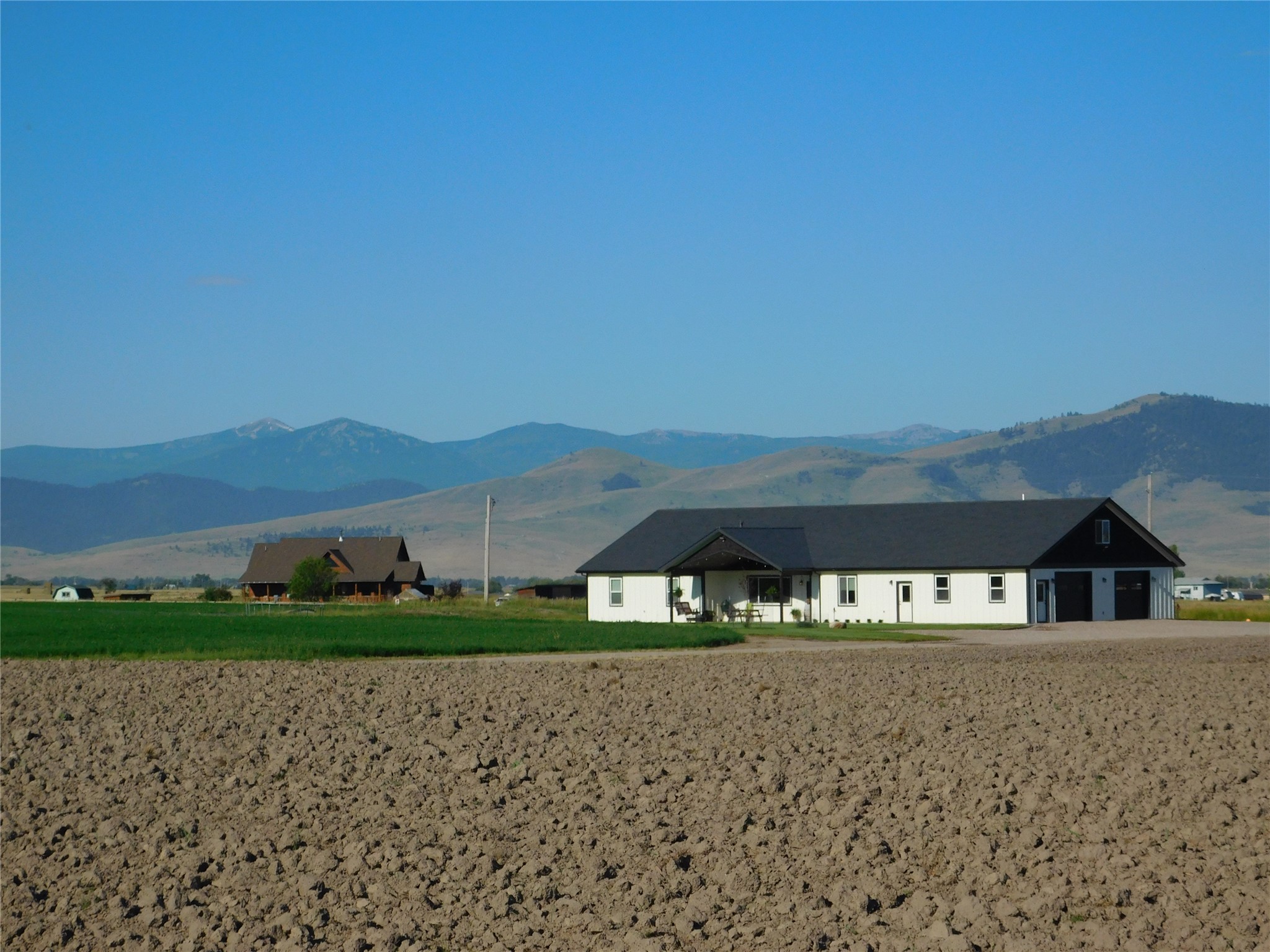 33460 Overland Road Property Photo 5