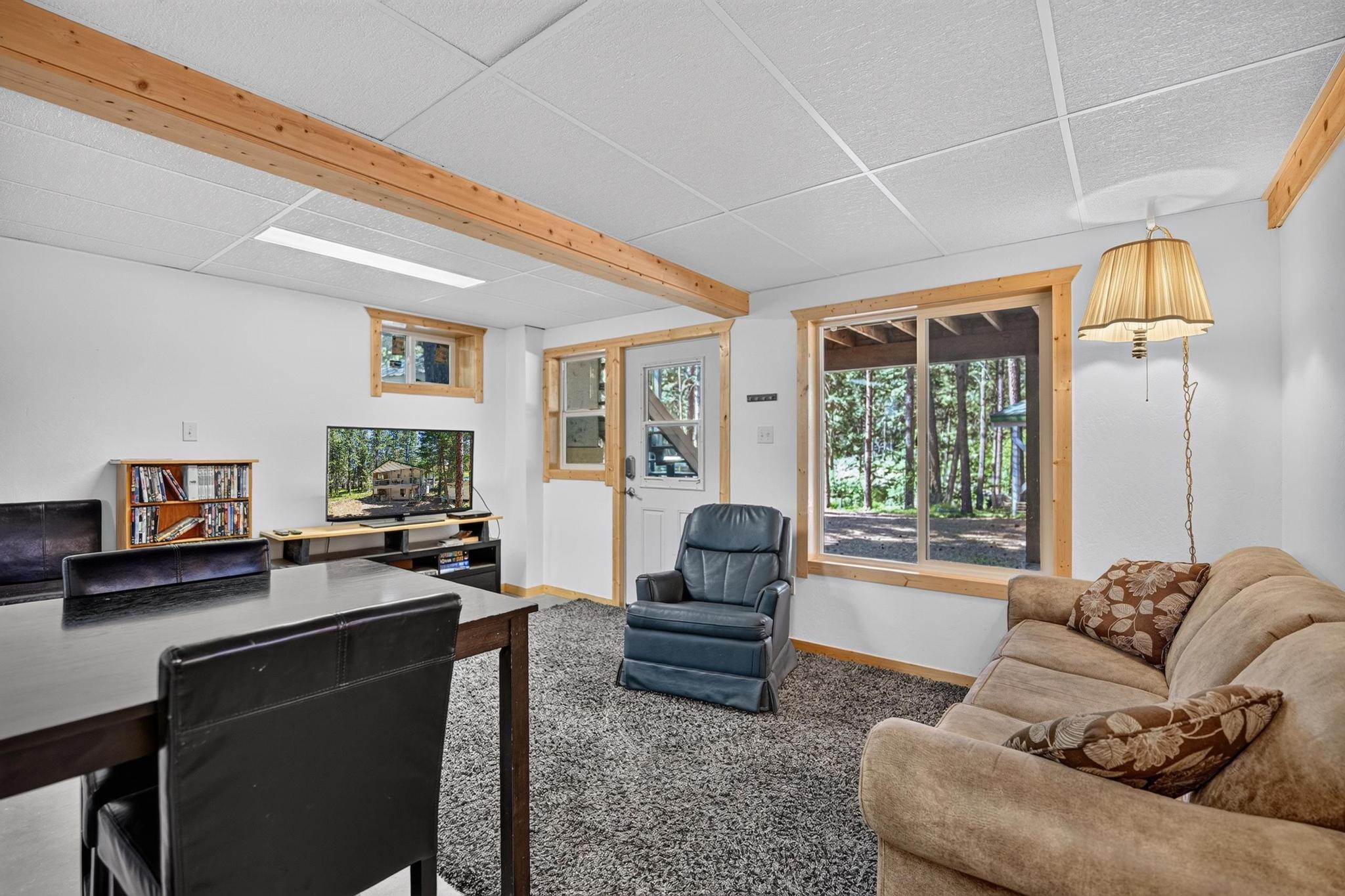100 Pine Bay Drive Property Photo 24