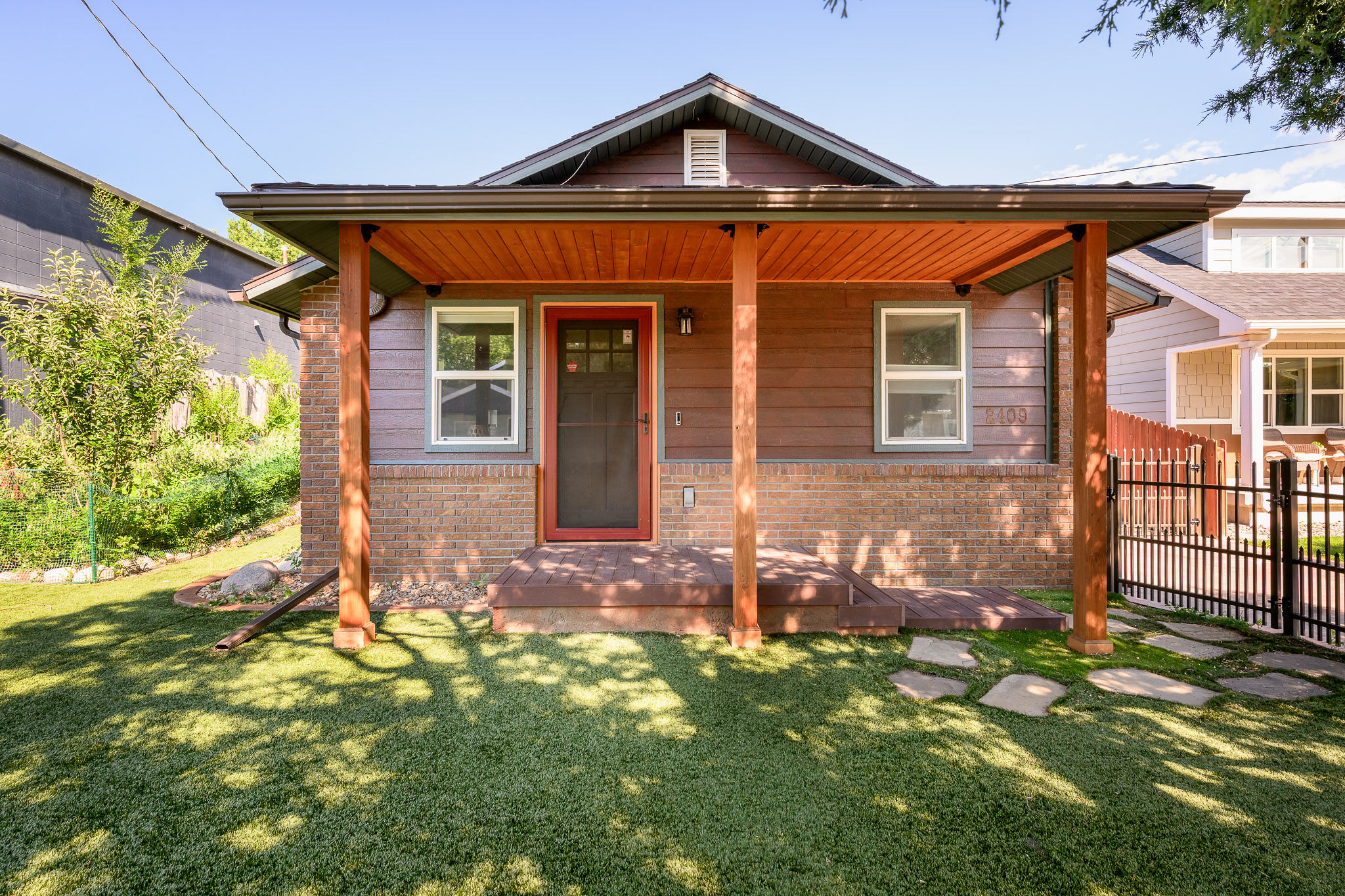 2409 Rosewyn Lane Property Photo 1