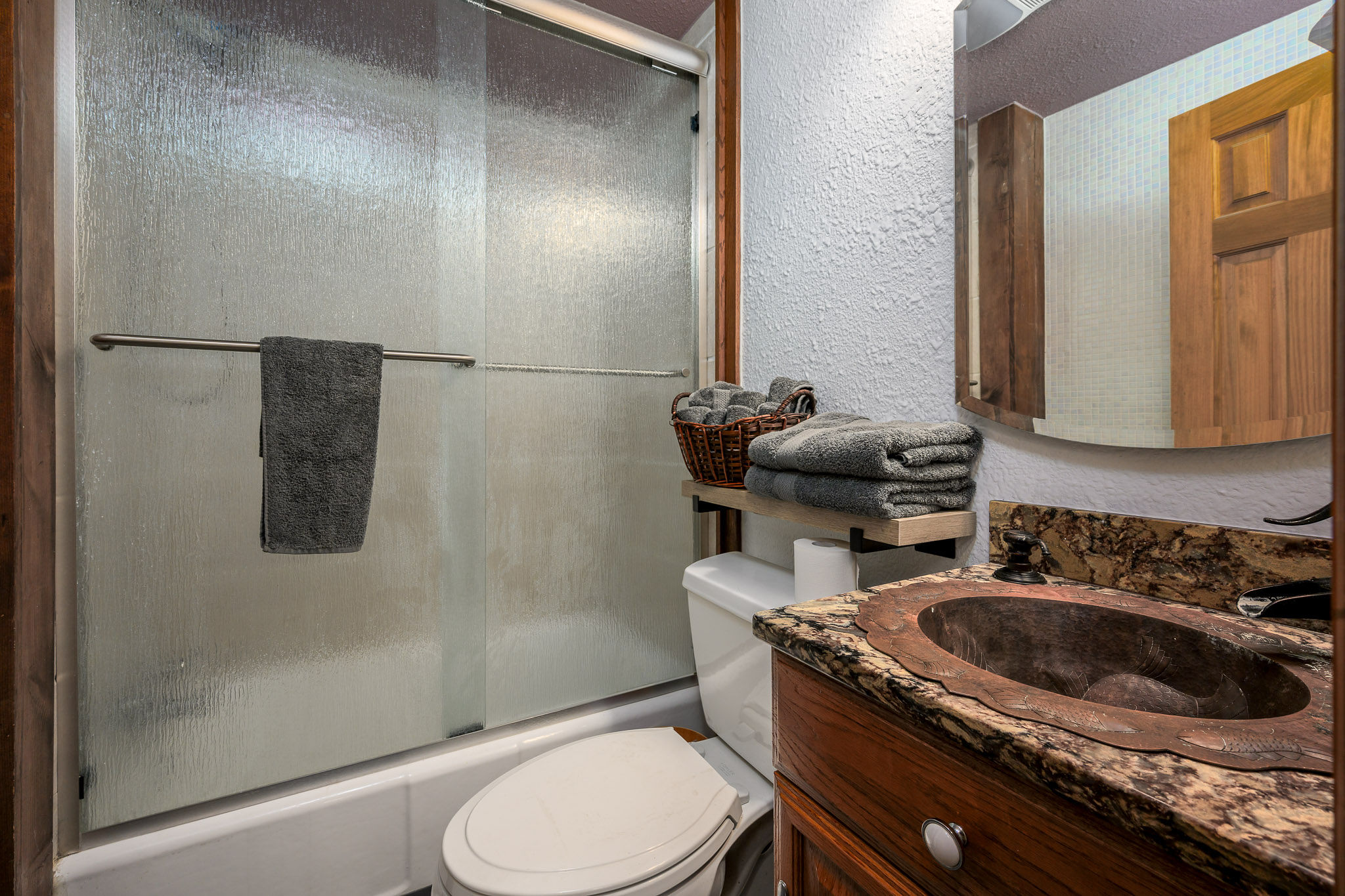 2409 Rosewyn Lane Property Photo 6
