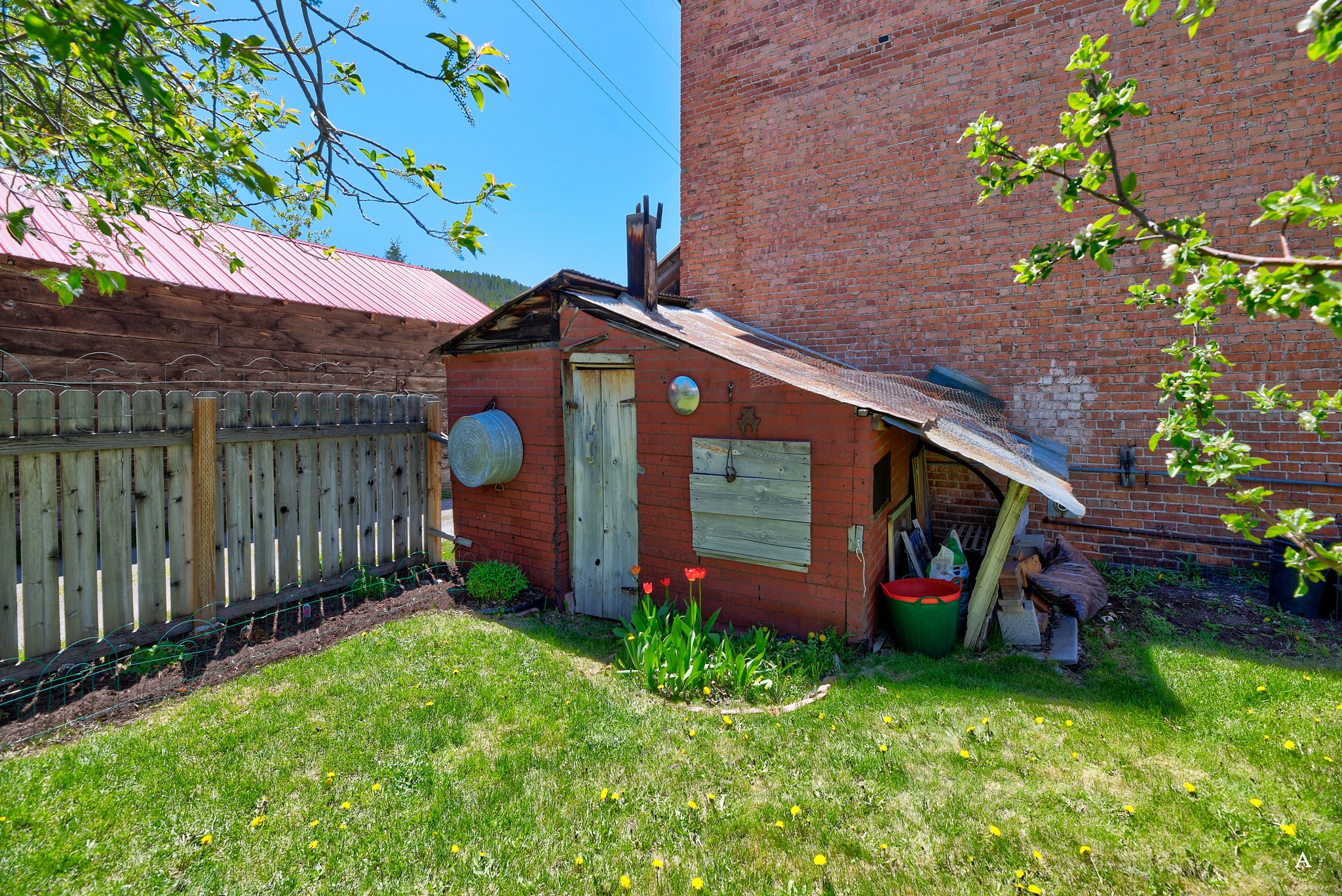 99 Basin Street Property Photo 31
