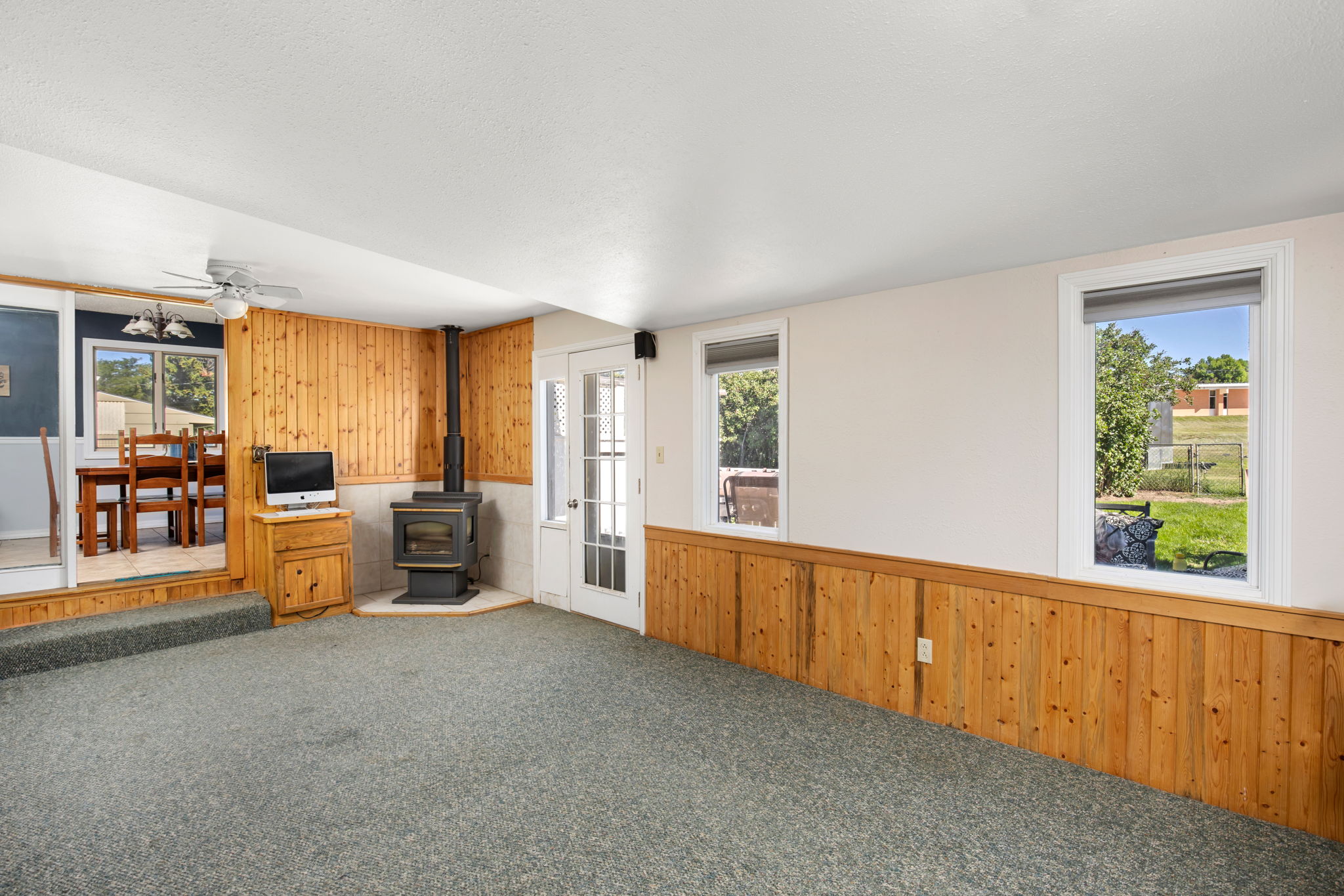 625 Riverview Drive E Property Photo 14