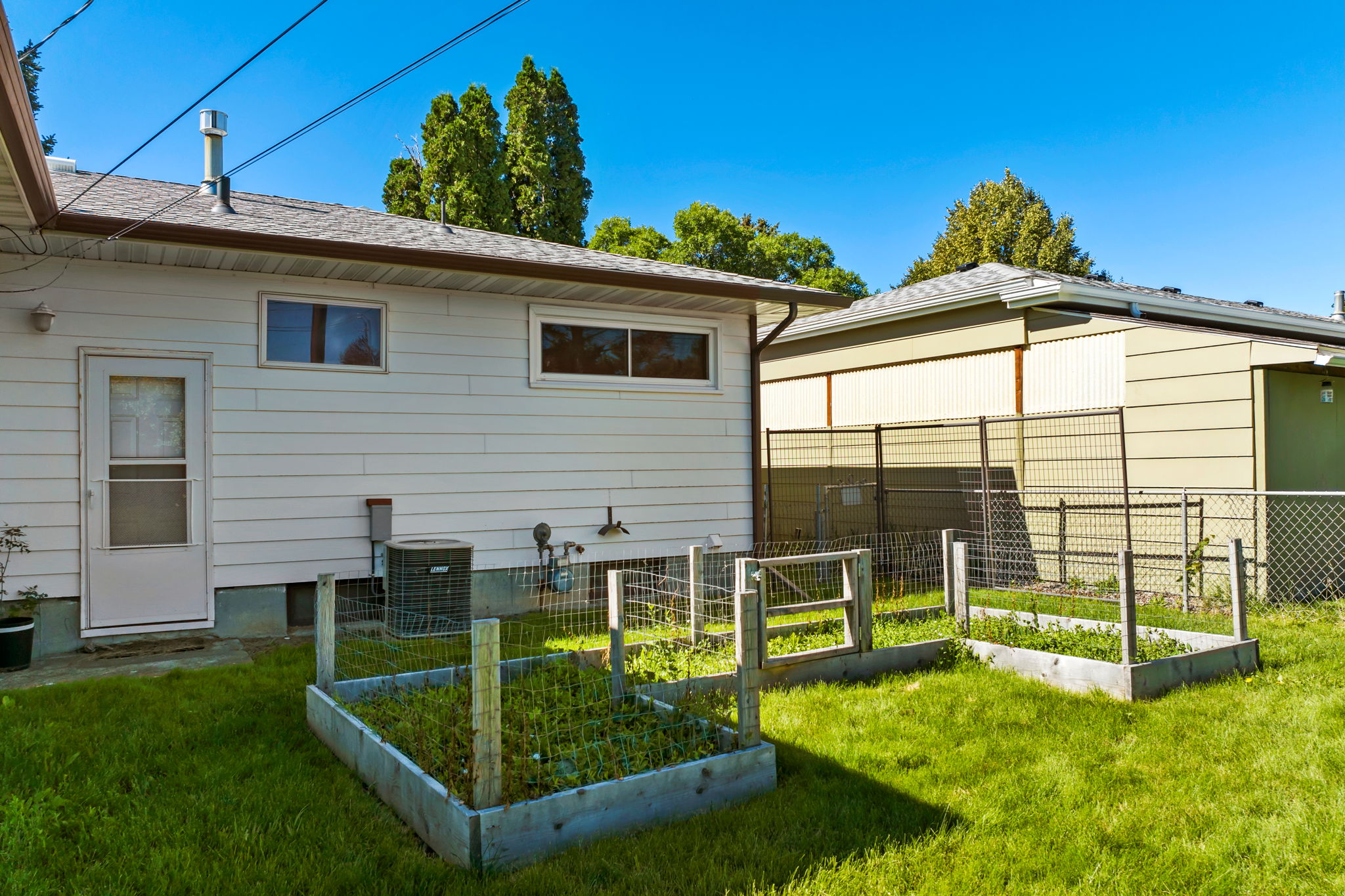625 Riverview Drive E Property Photo 36