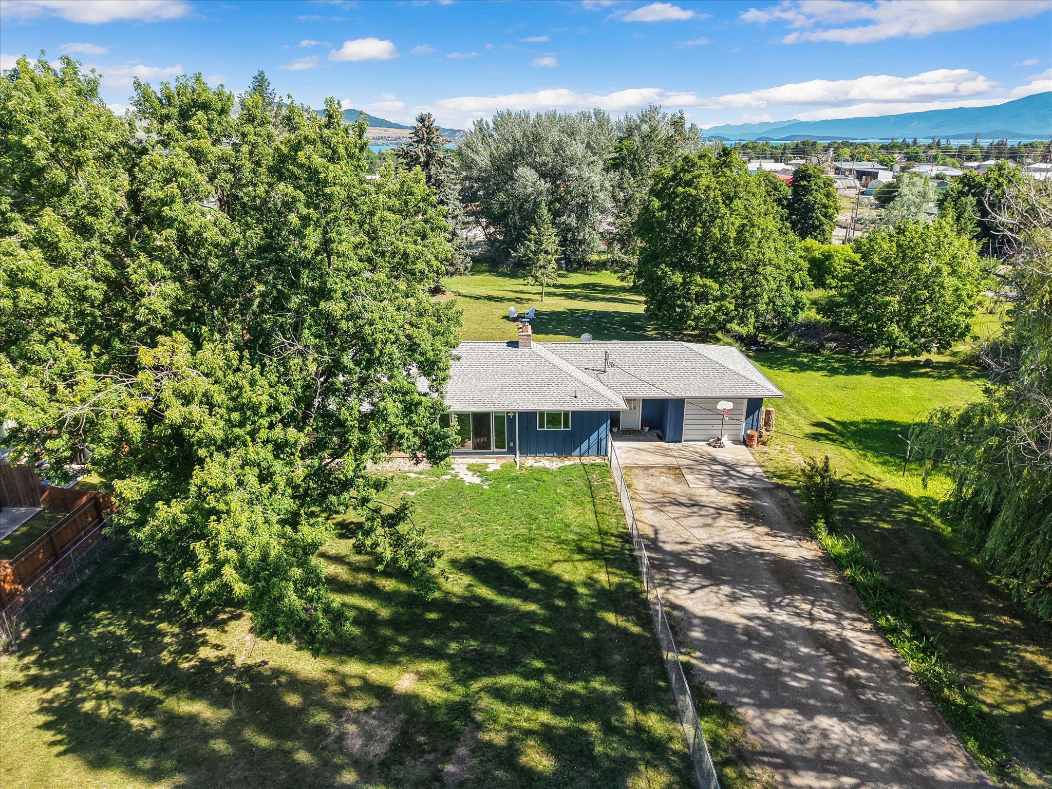 6 12th Avenue W Property Photo 2