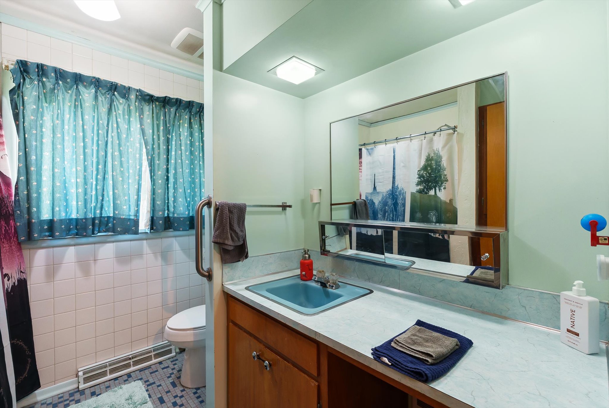 6 12th Avenue W Property Photo 16