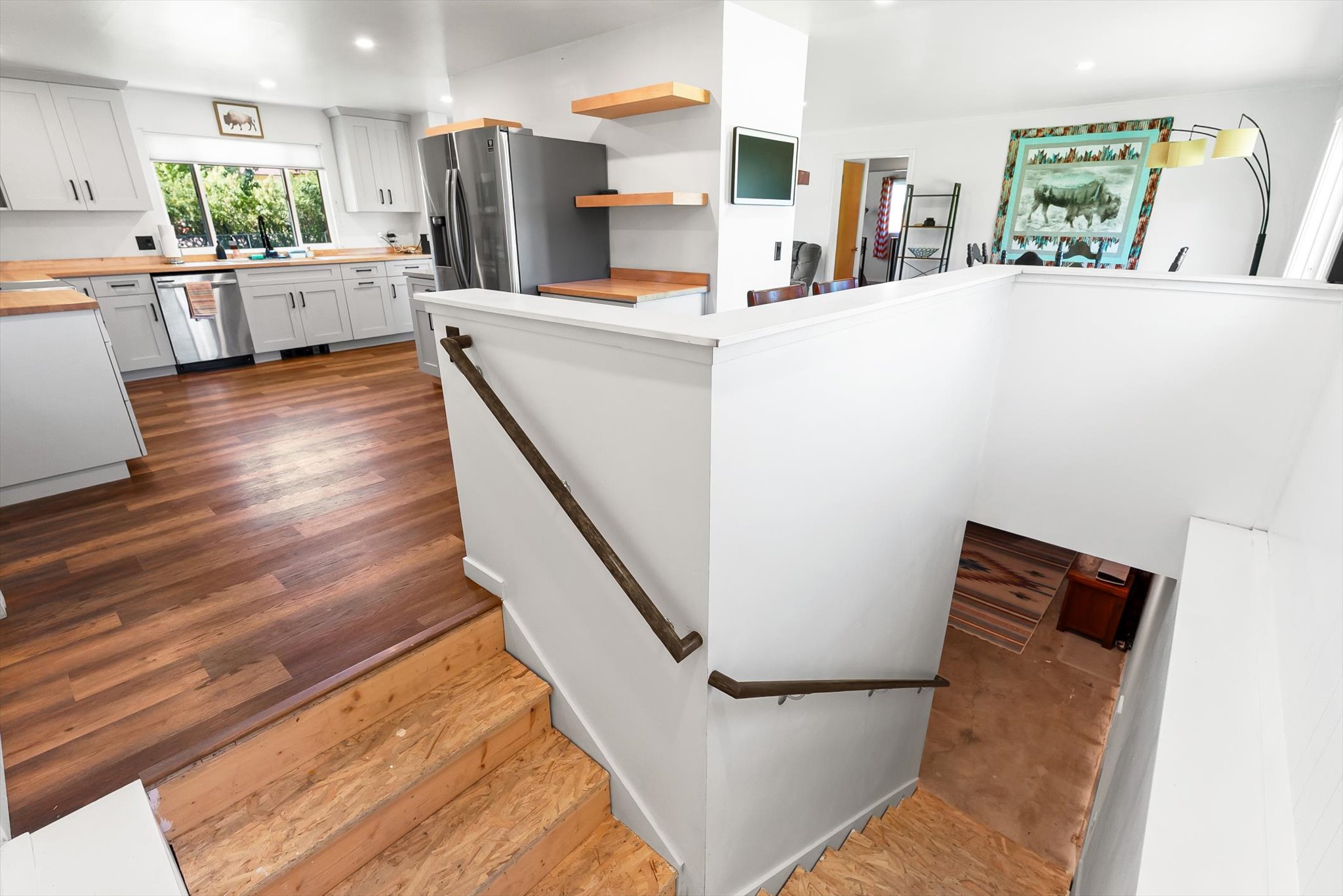 6 12th Avenue W Property Photo 18