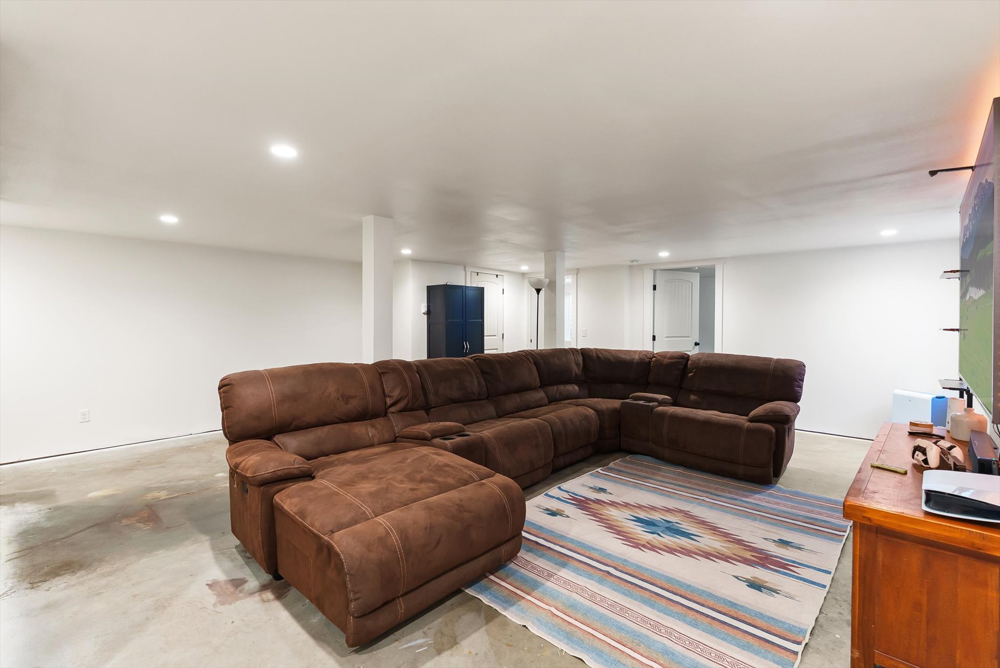 6 12th Avenue W Property Photo 19