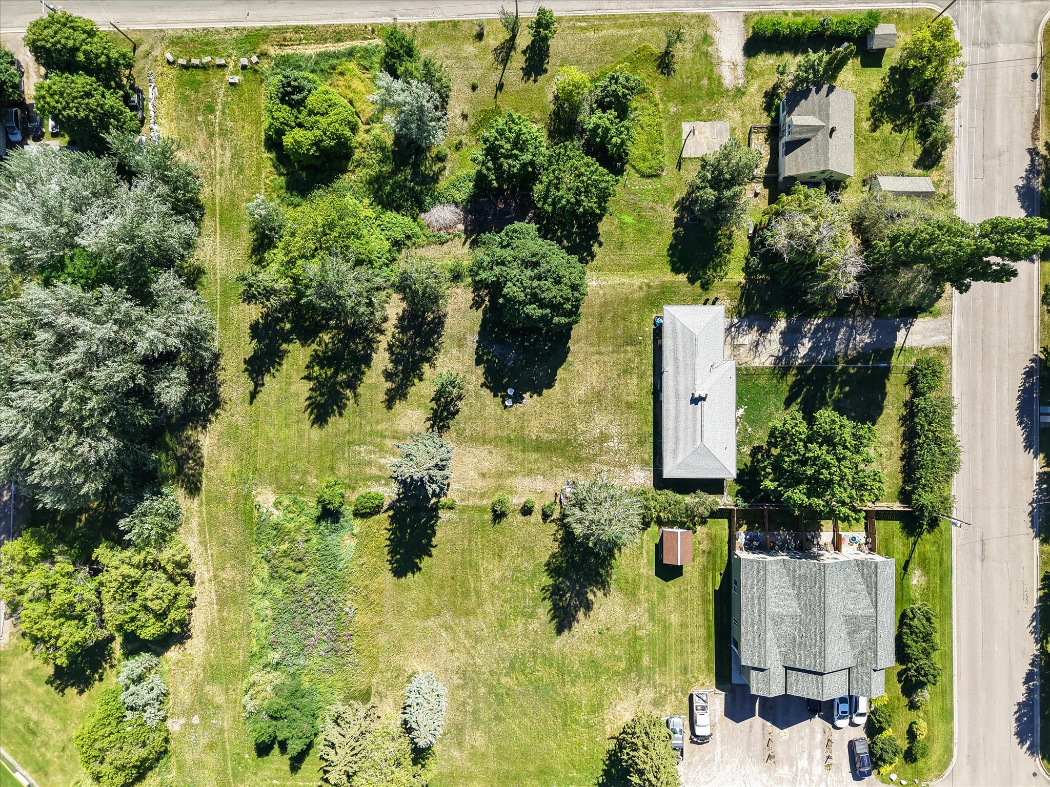 6 12th Avenue W Property Photo 27