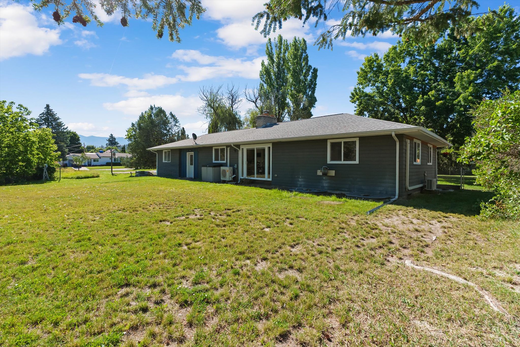 6 12th Avenue W Property Photo 29