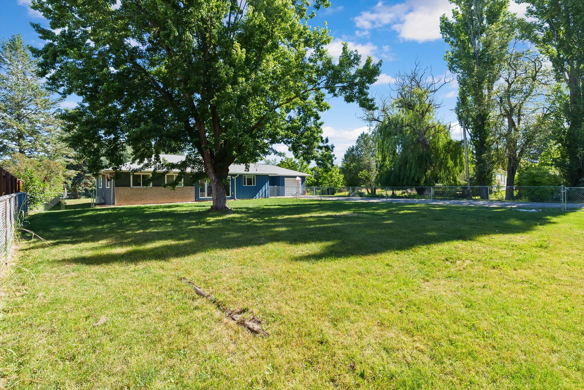 6 12th Avenue W Property Photo 31