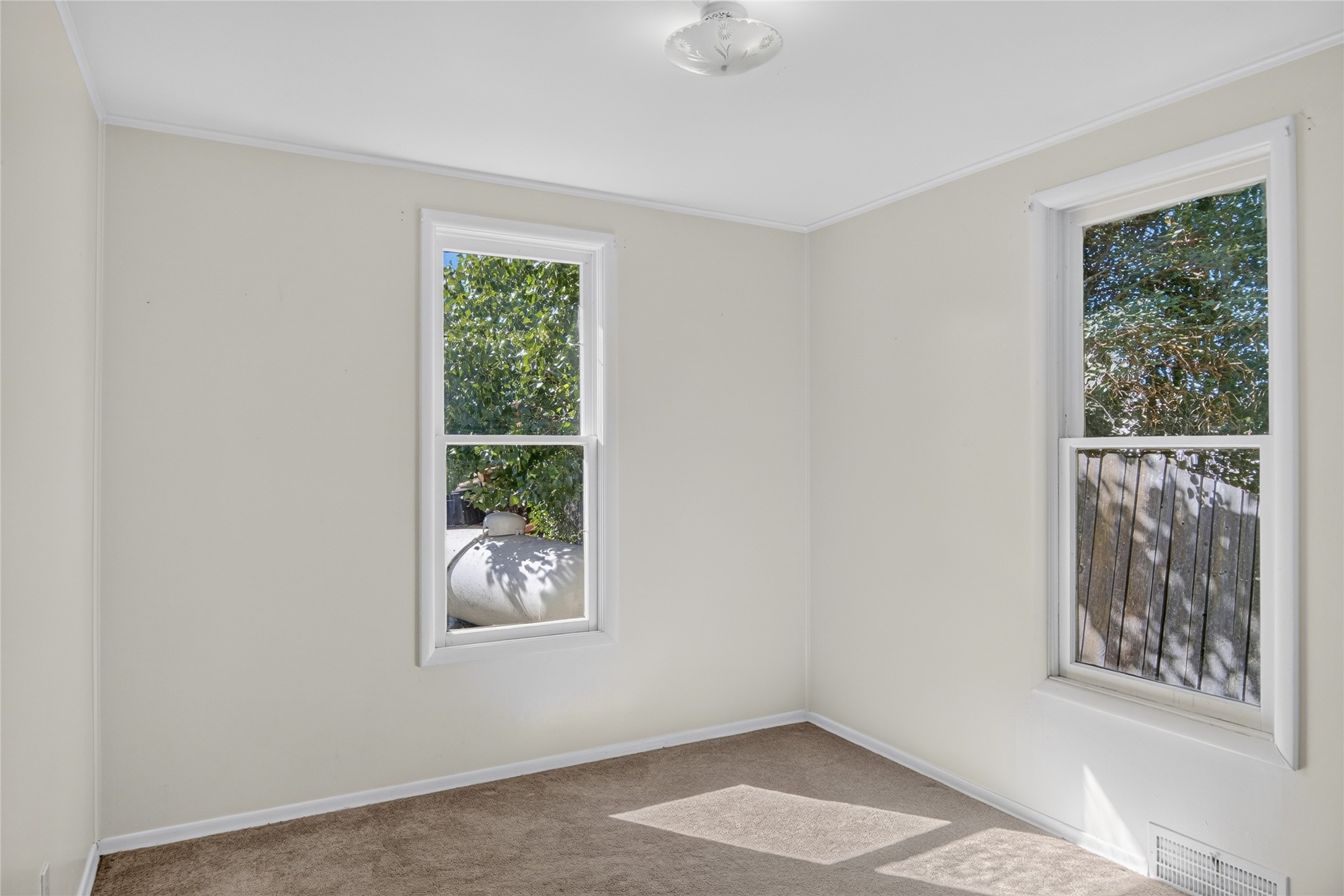 322 Nevada Avenue Property Photo 14
