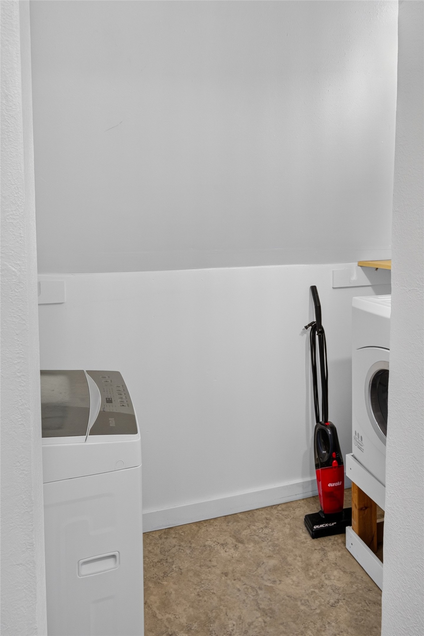 322 Nevada Avenue Property Photo 29