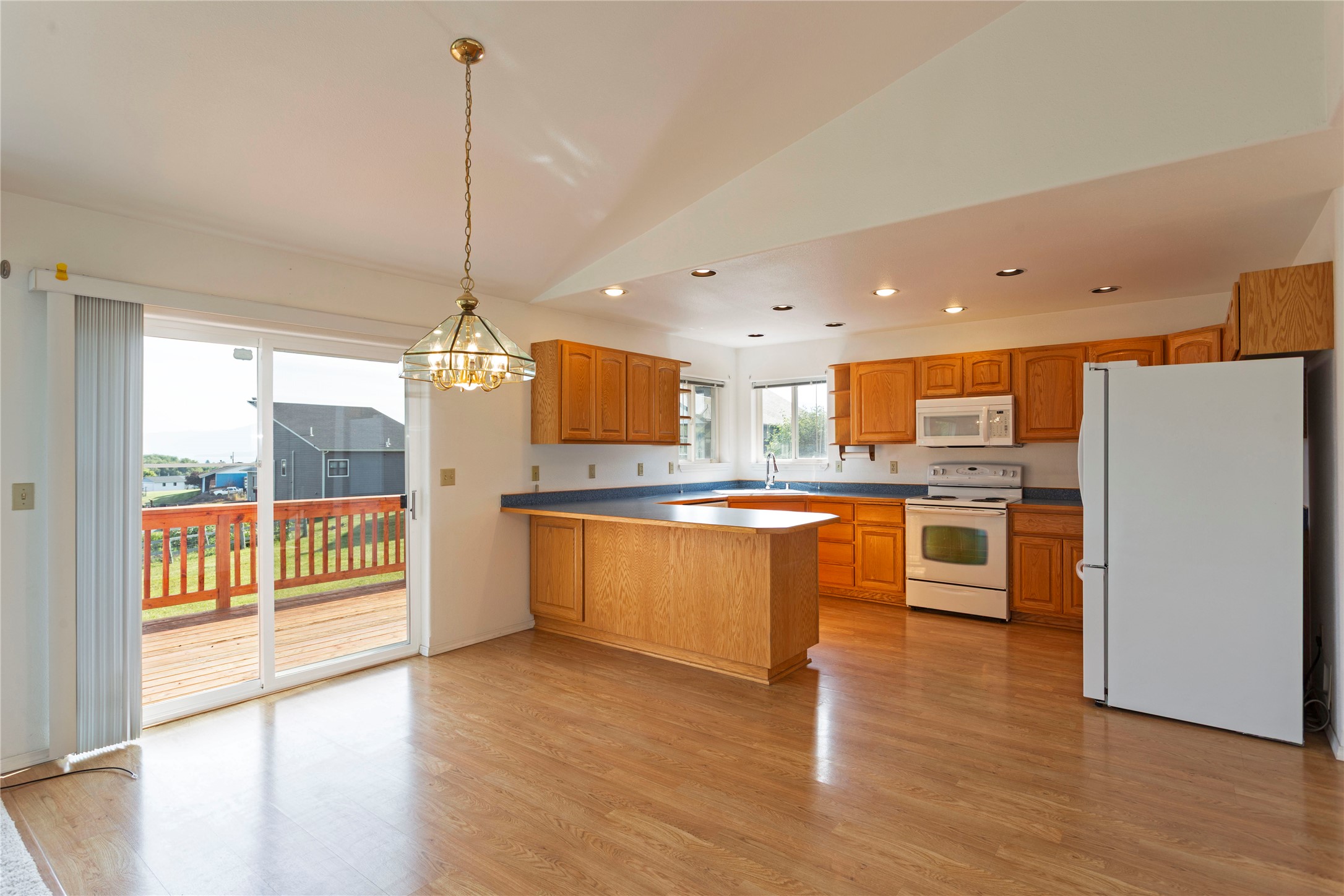 39445 Lakeview Drive Property Photo 12