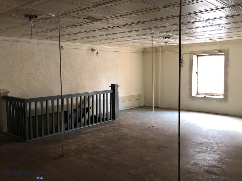 129 N Main Street Property Photo 17