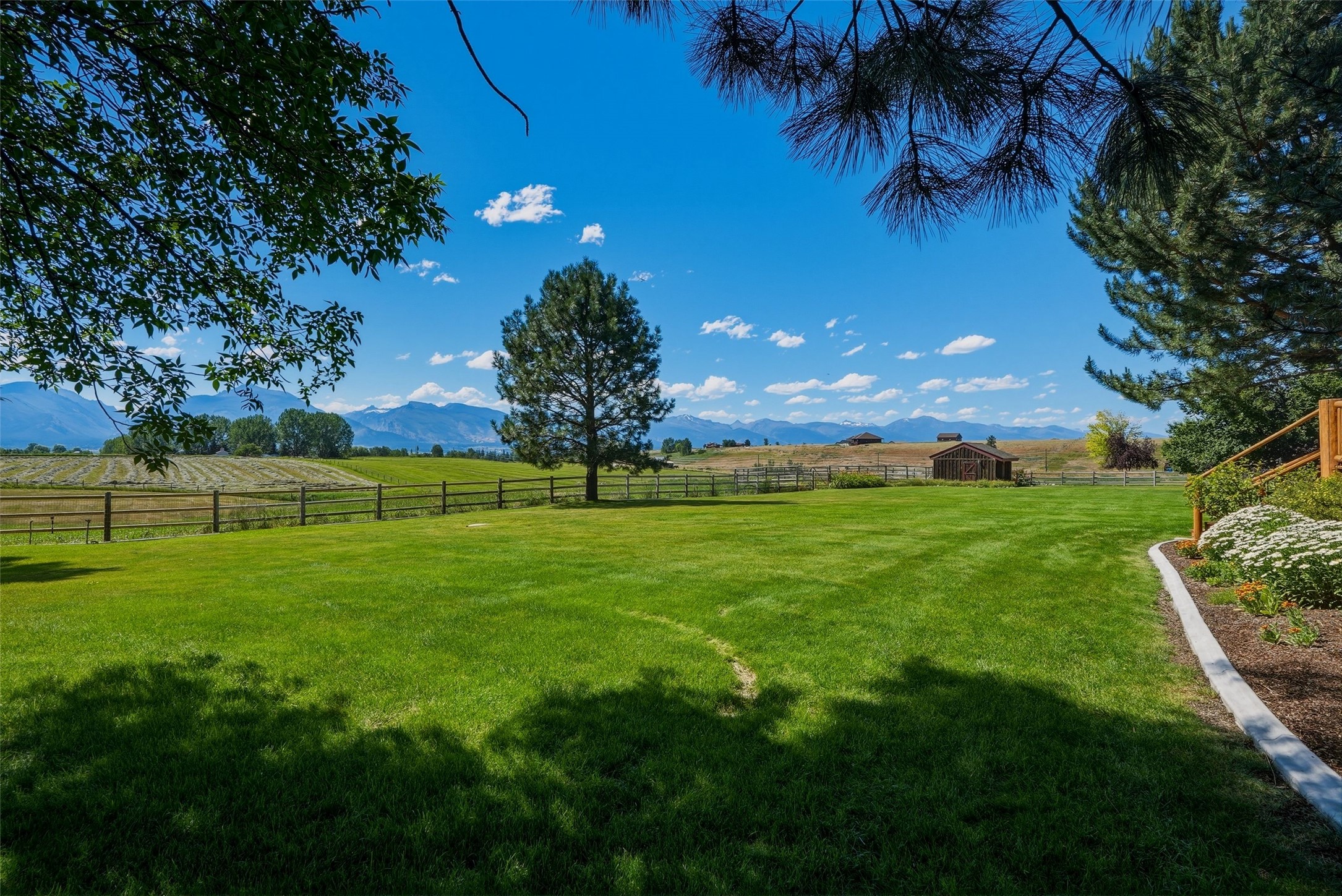 533 Diamond 3 Road Property Photo 60