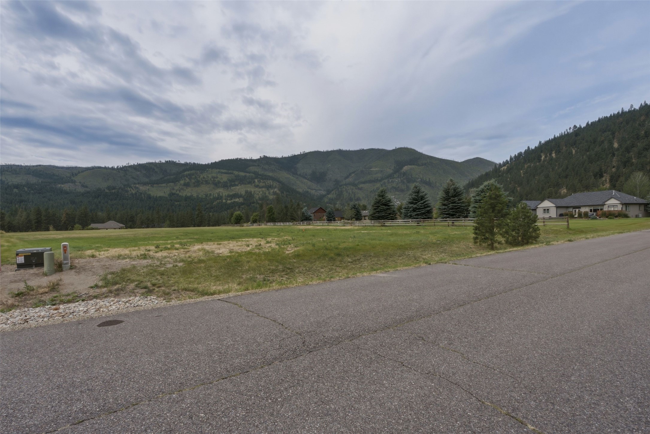 12196 Cowcatcher Drive Property Photo 12