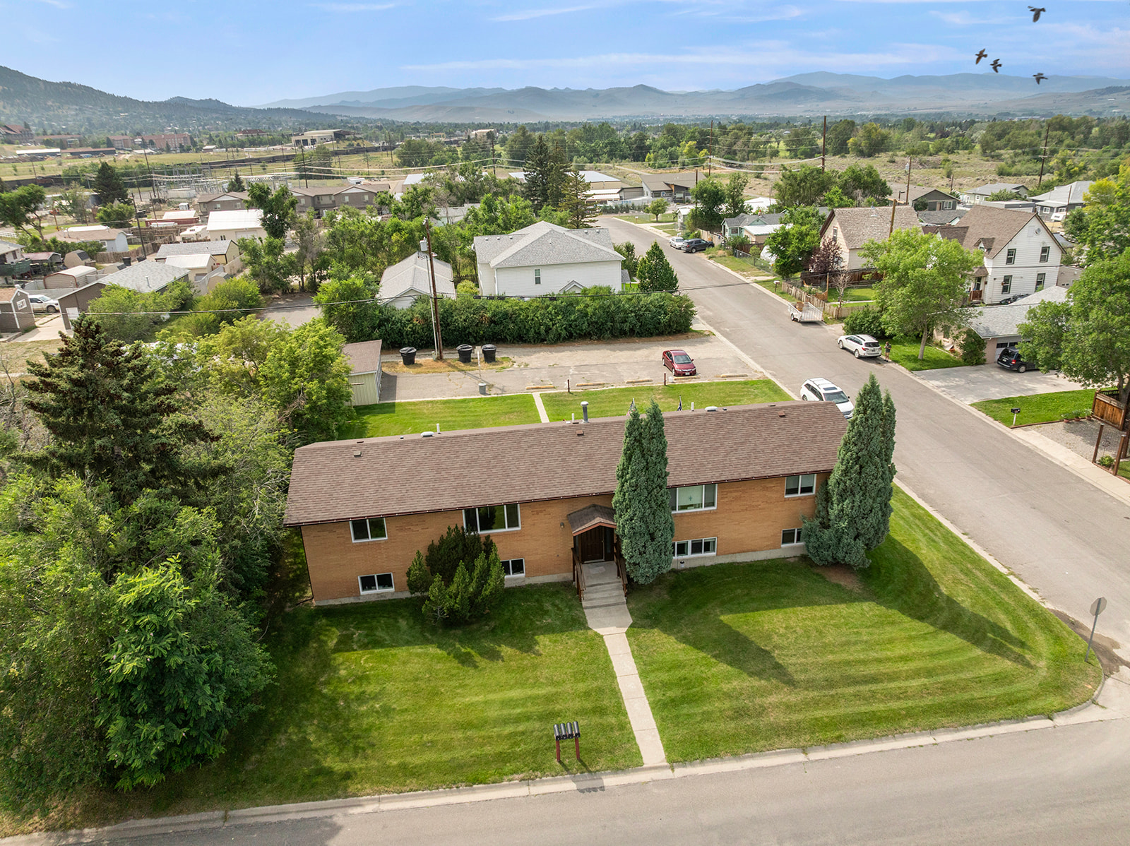 2024 Villard Avenue Property Photo 38