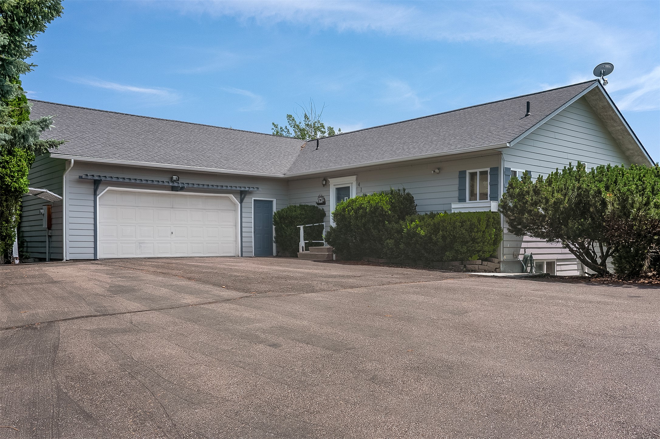 41057 Terrace Circle Property Photo 3