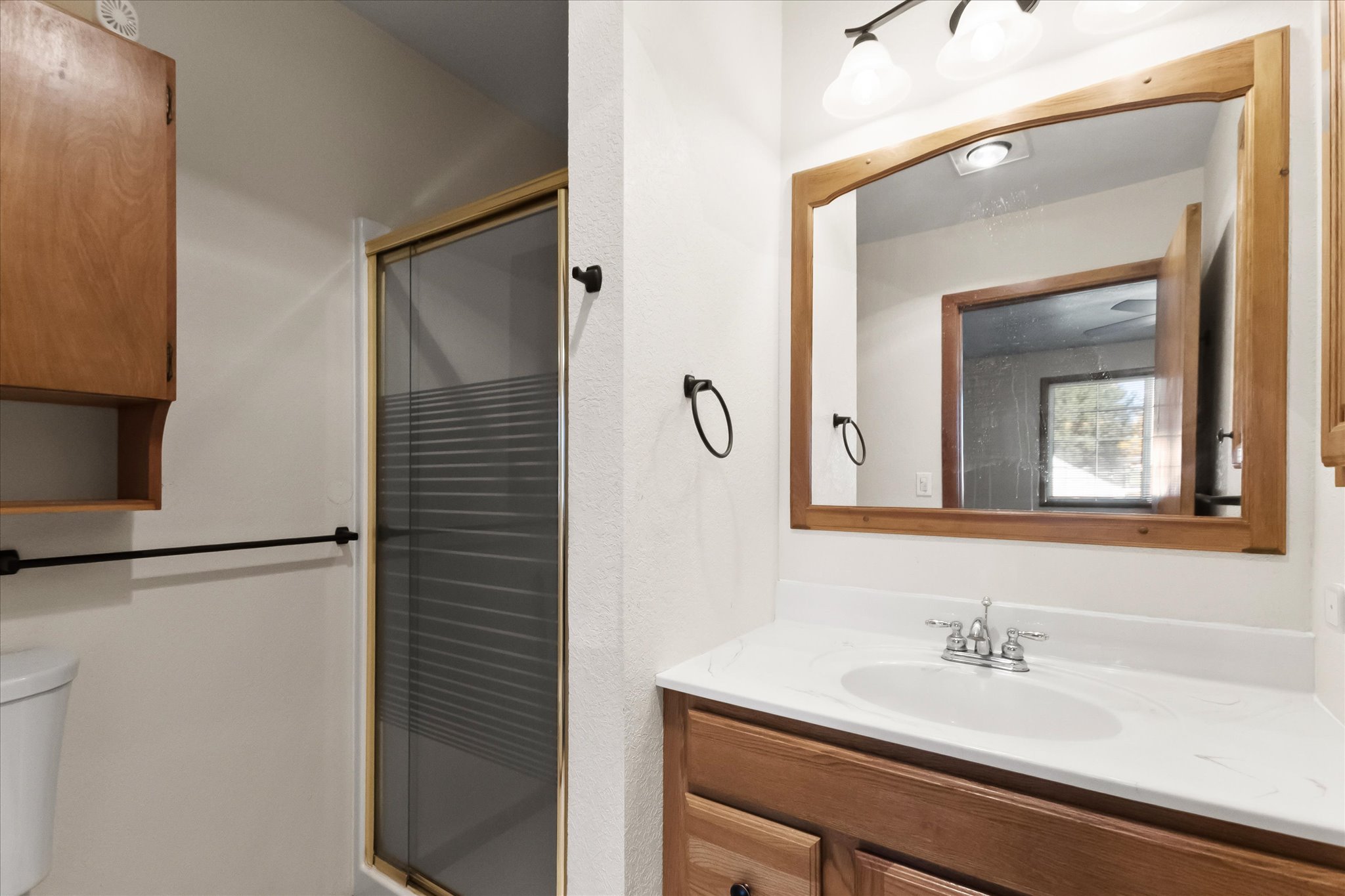 586 Willow Glen Drive Property Photo 14