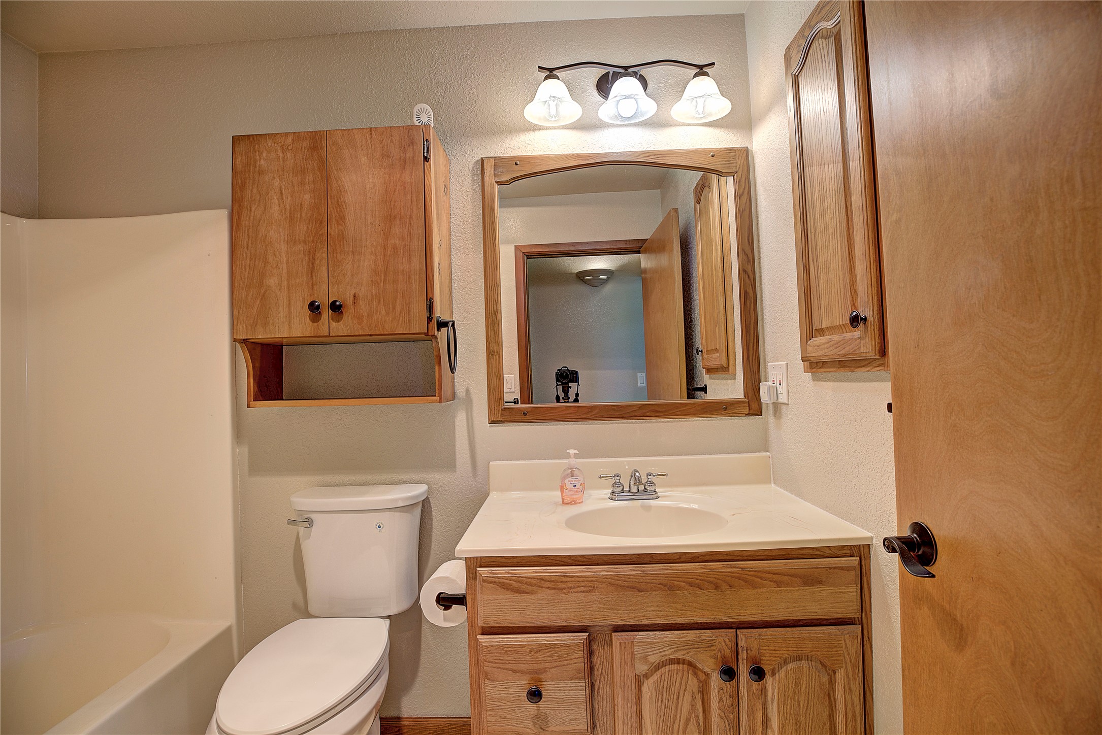 586 Willow Glen Drive Property Photo 25
