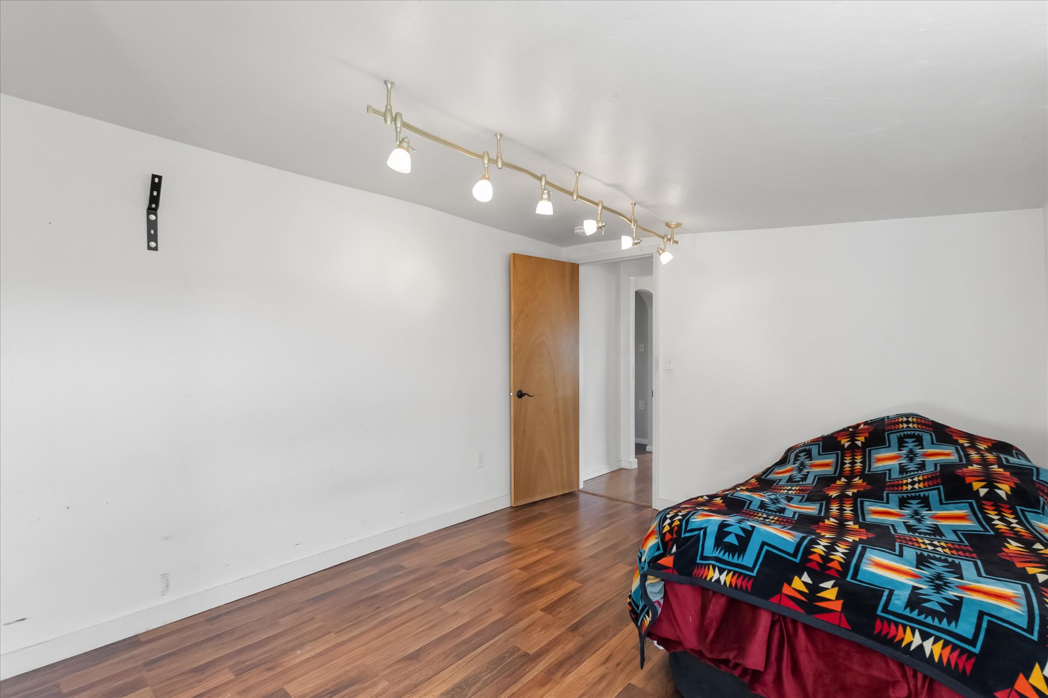 586 Willow Glen Drive Property Photo 33