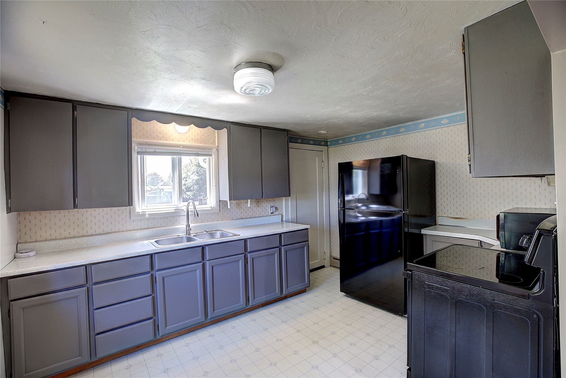 586 Willow Glen Drive Property Photo 43