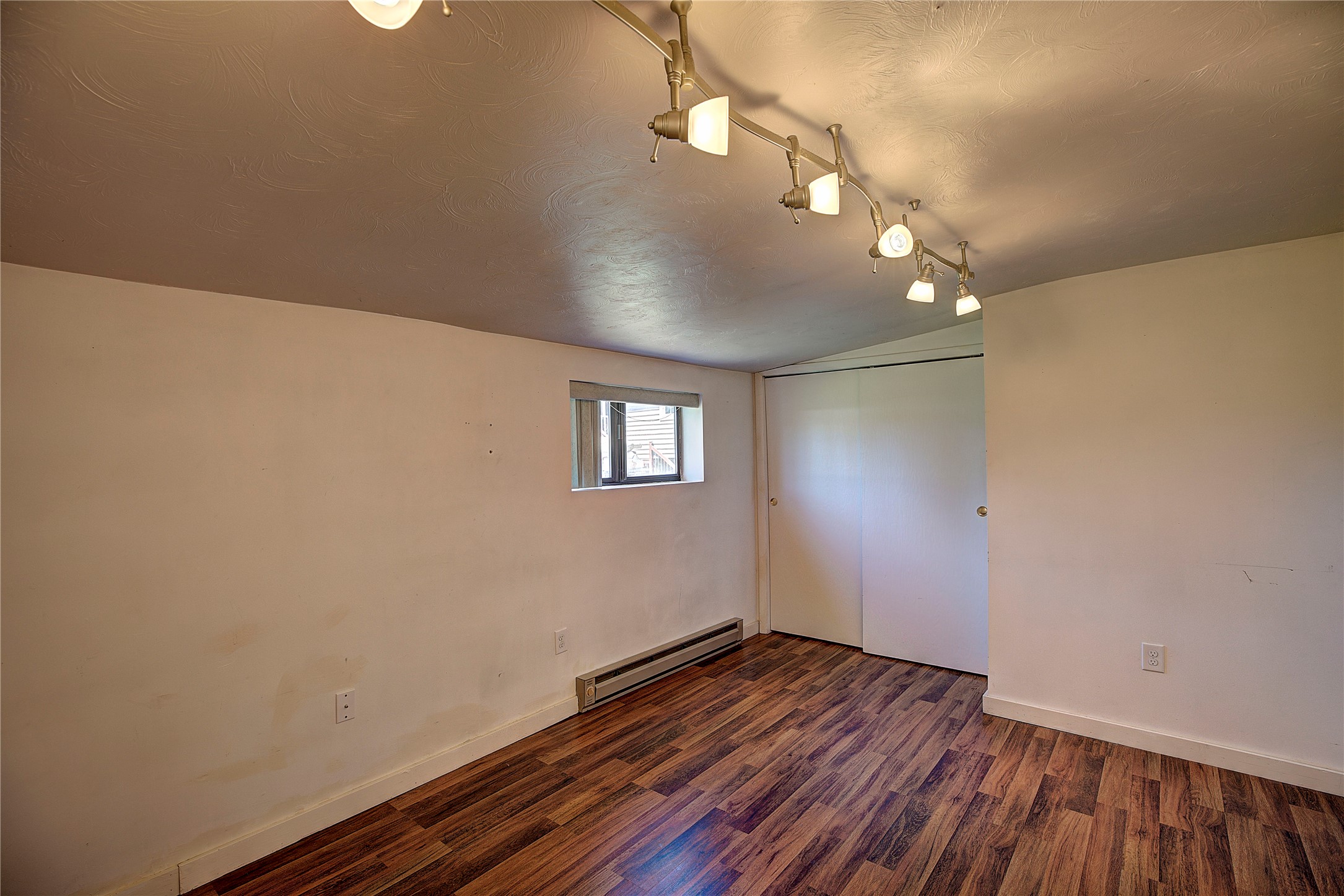 586 Willow Glen Drive Property Photo 55